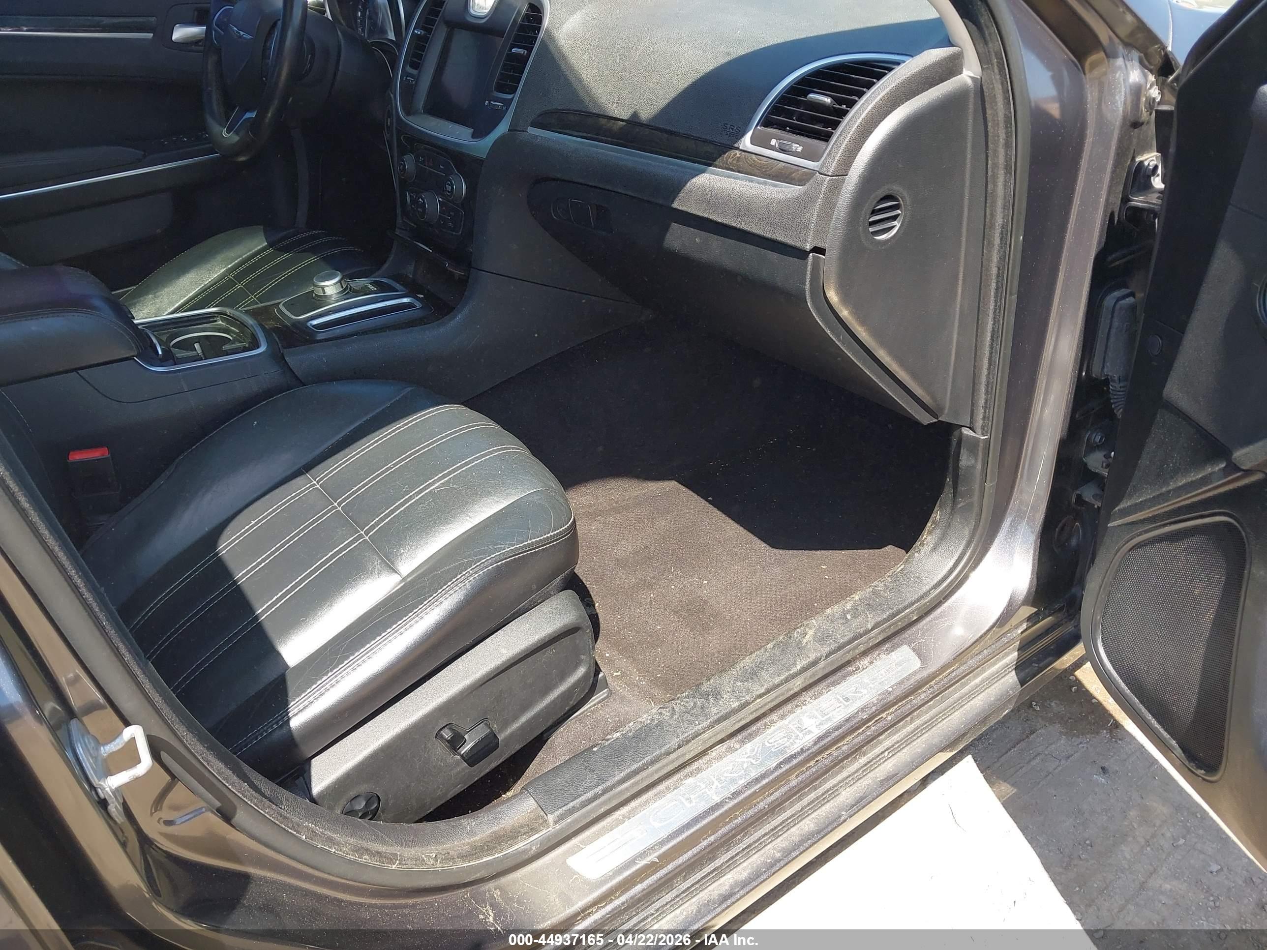 CHRYSLER 300C image 5