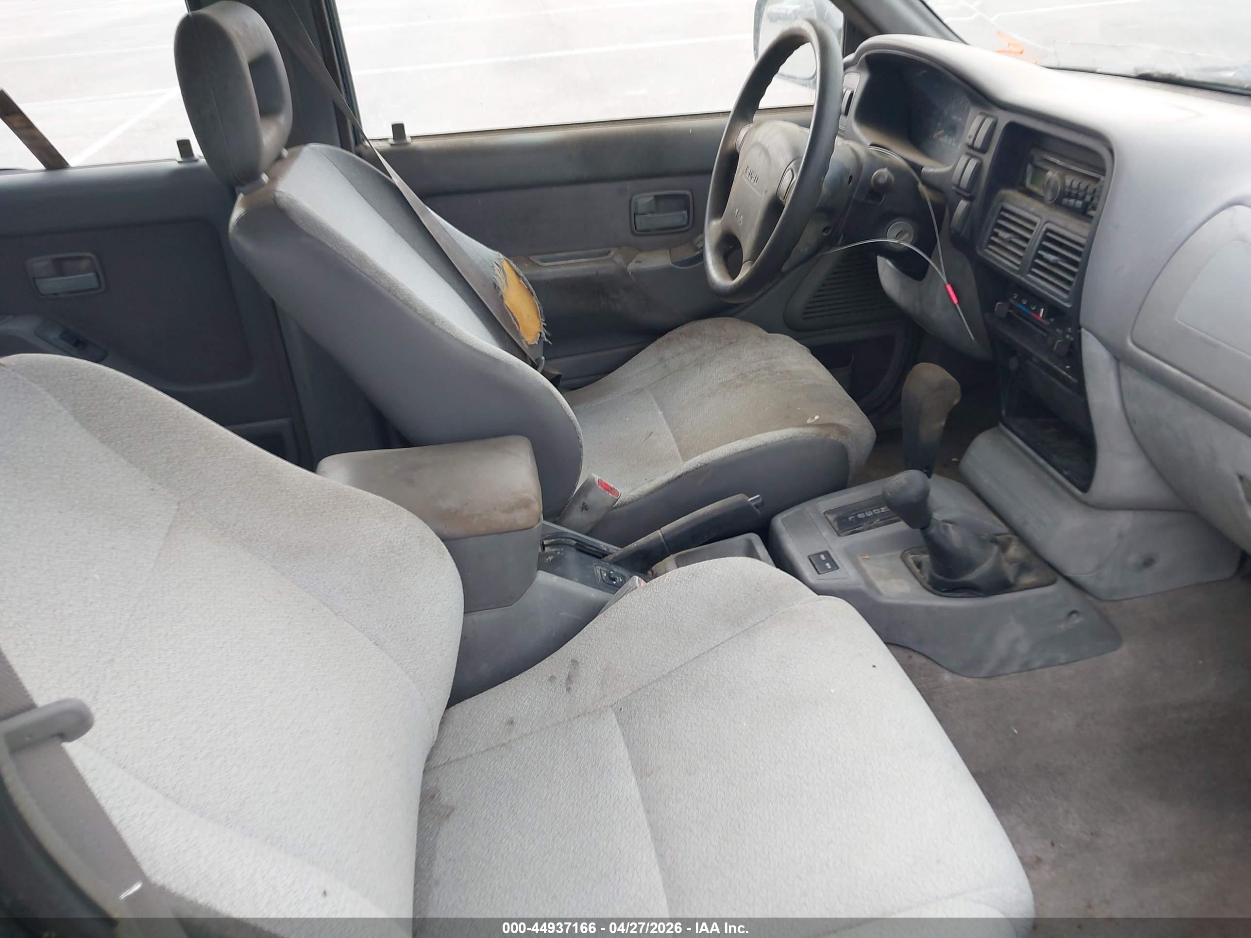ISUZU RODEO image 5