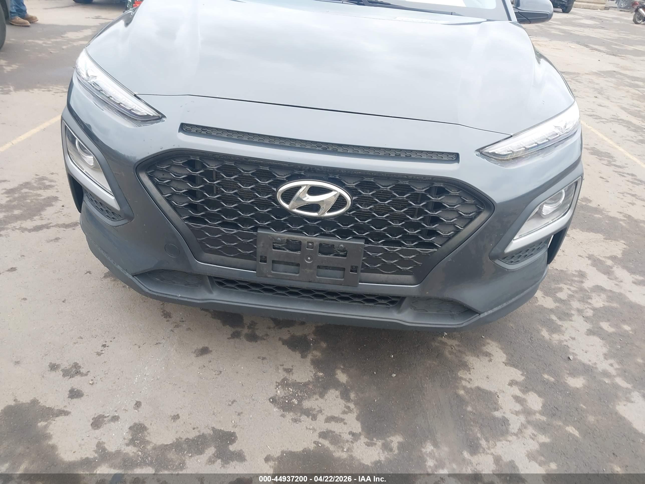 HYUNDAI KONA image 6