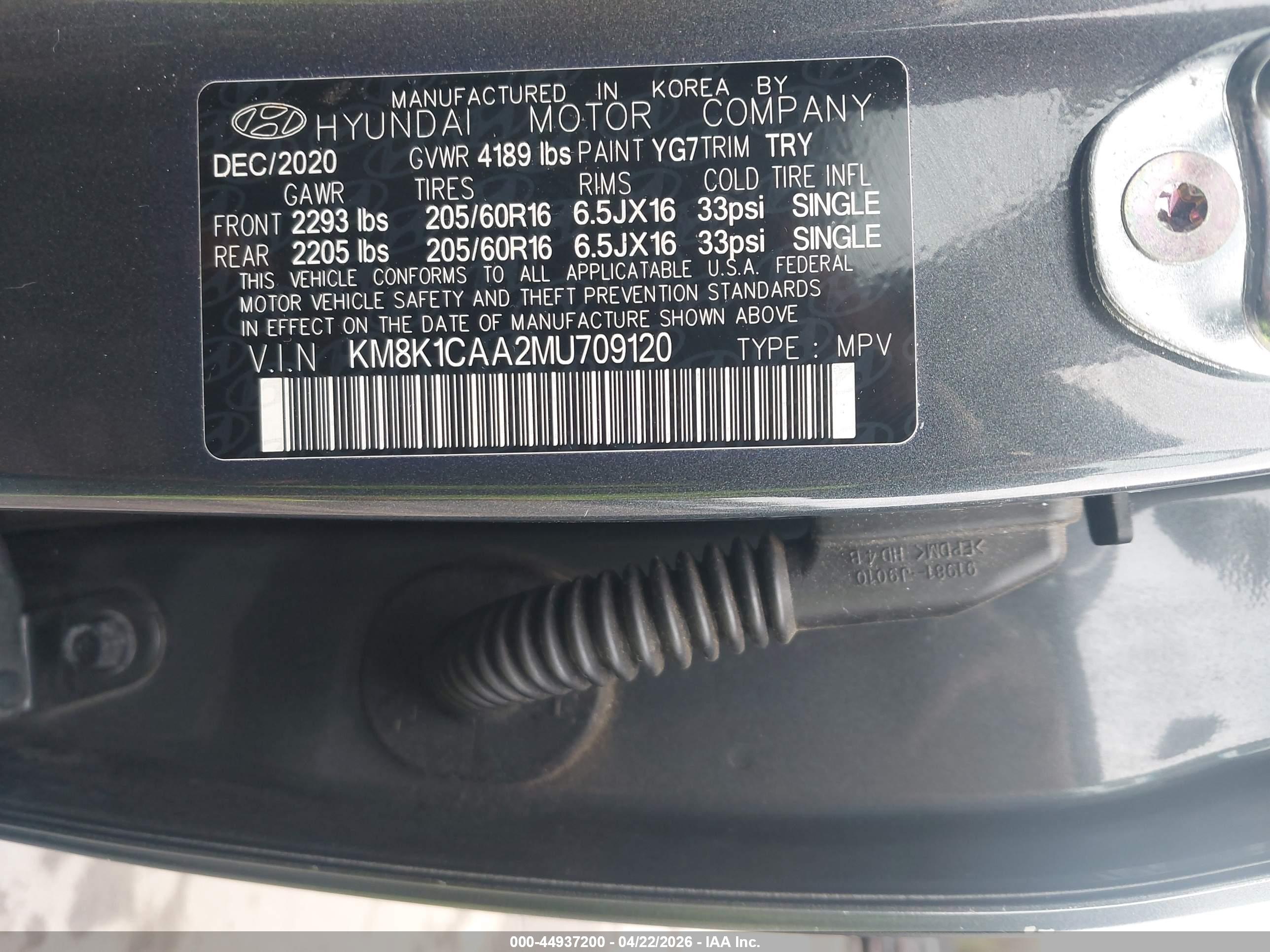 HYUNDAI KONA image 9
