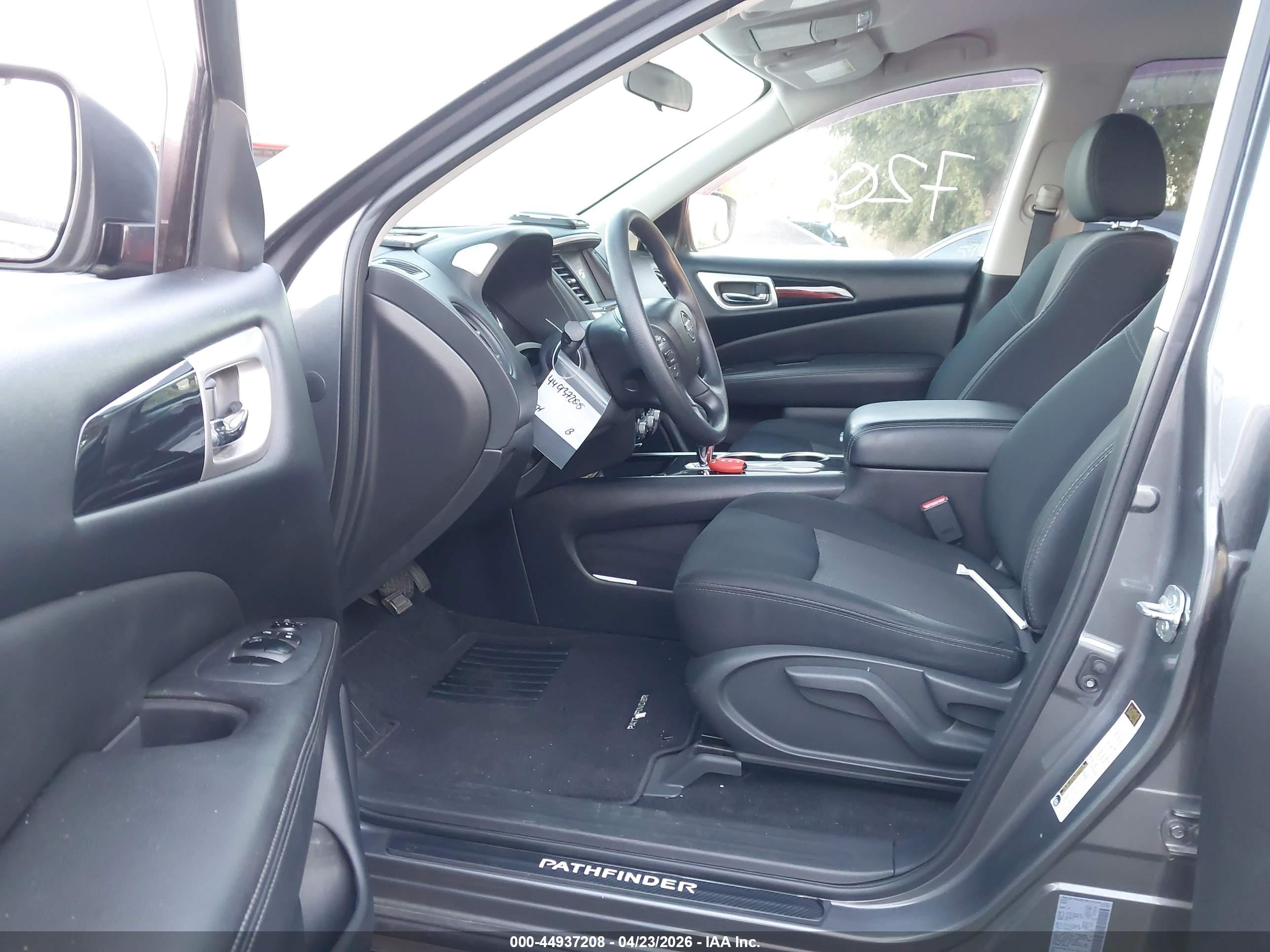 NISSAN PATHFINDER image 5