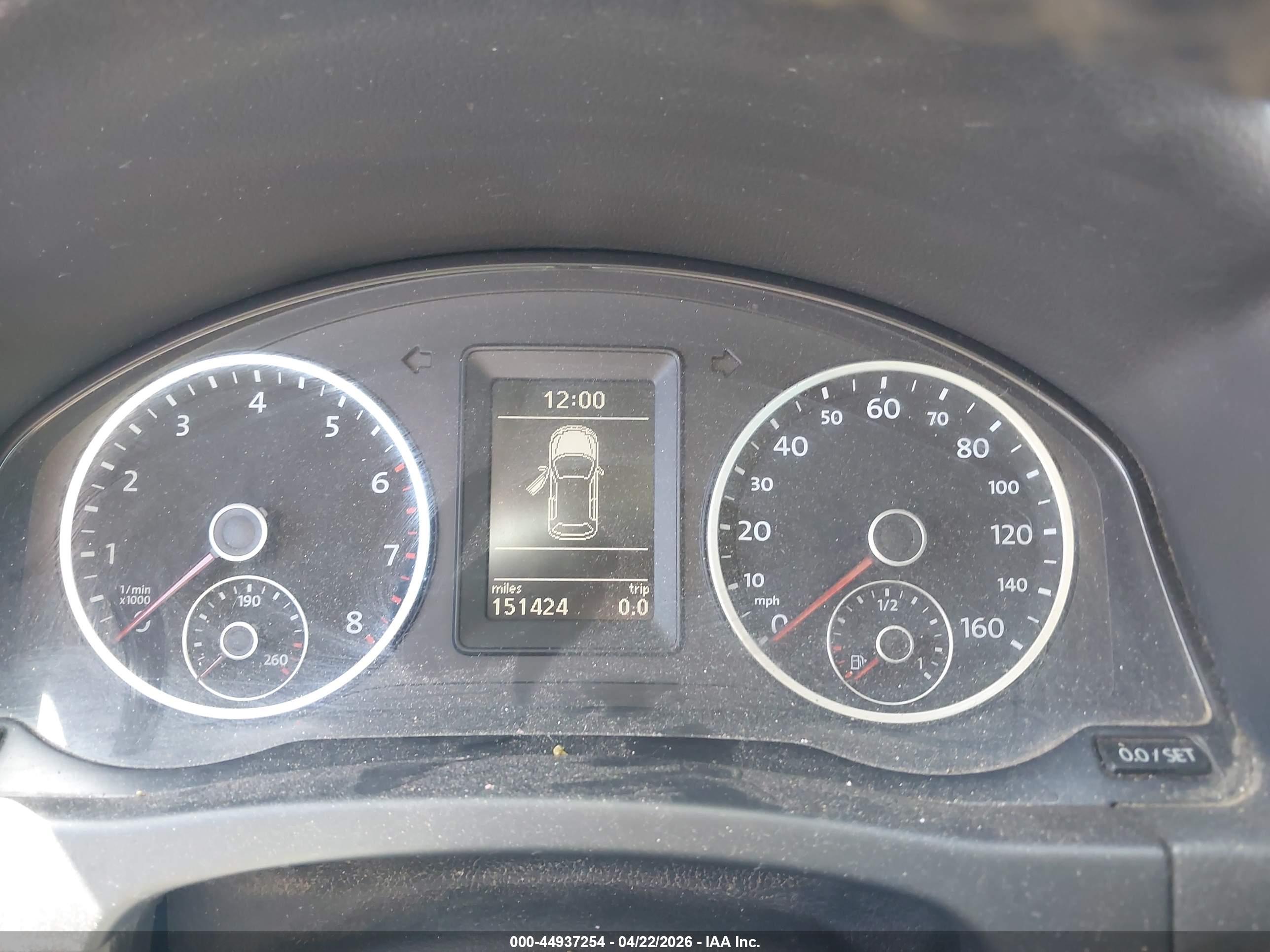 VOLKSWAGEN TIGUAN image 7