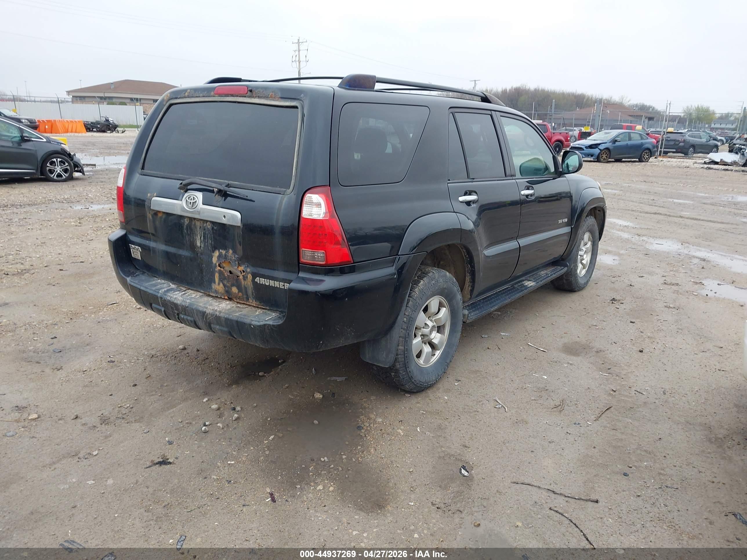 TOYOTA 4RUNNER image 4