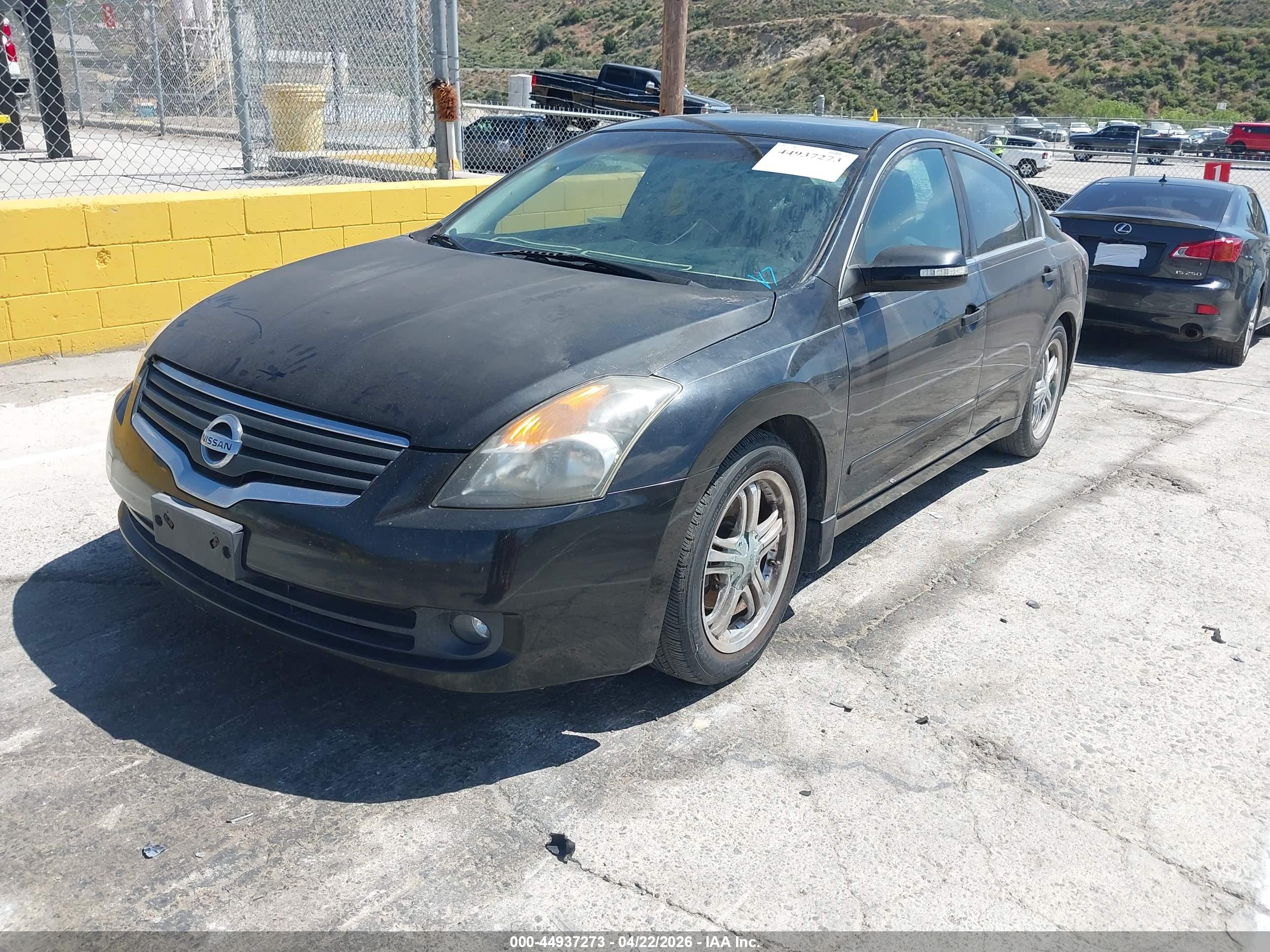 NISSAN ALTIMA image 2
