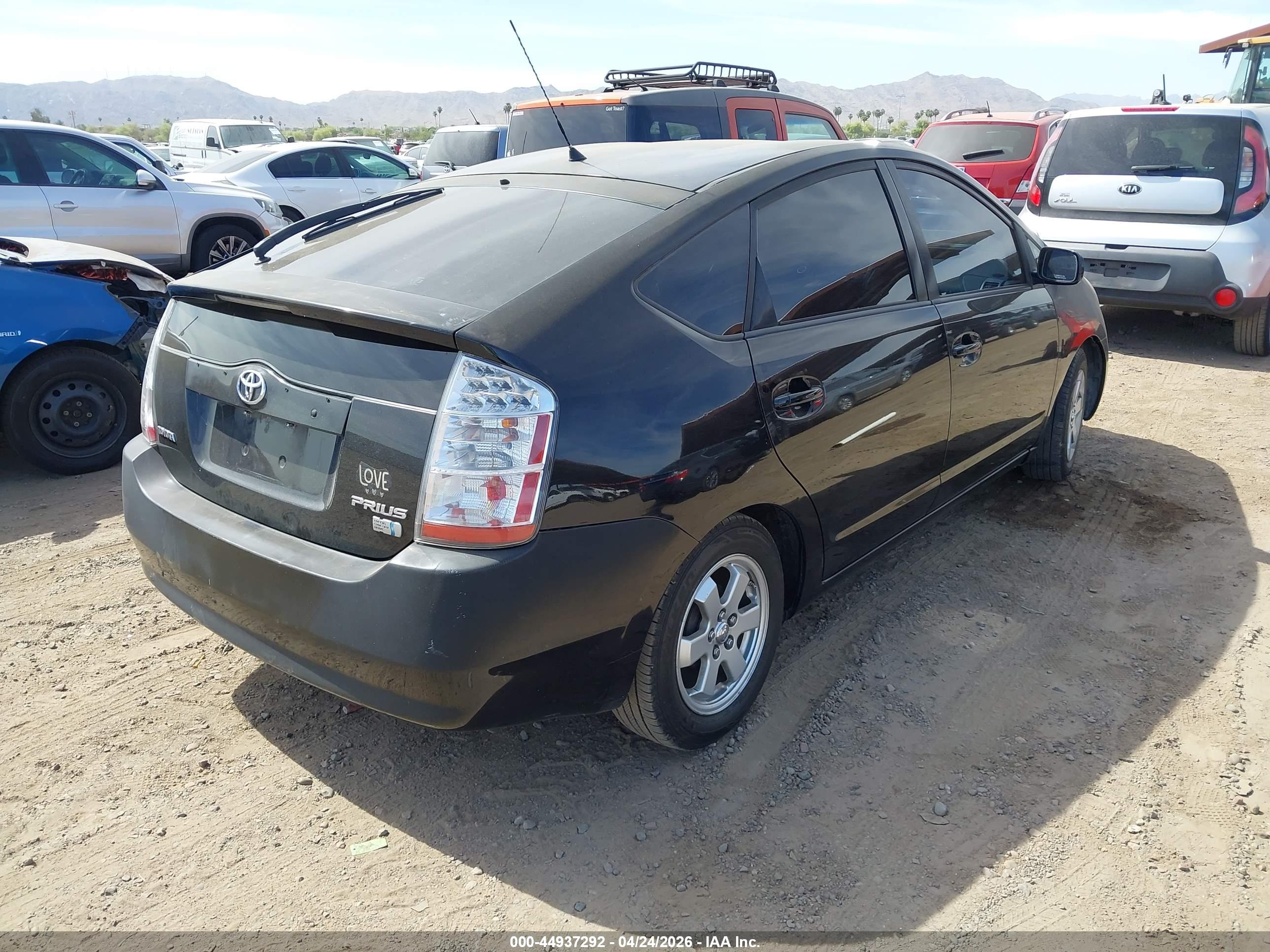 TOYOTA PRIUS image 4