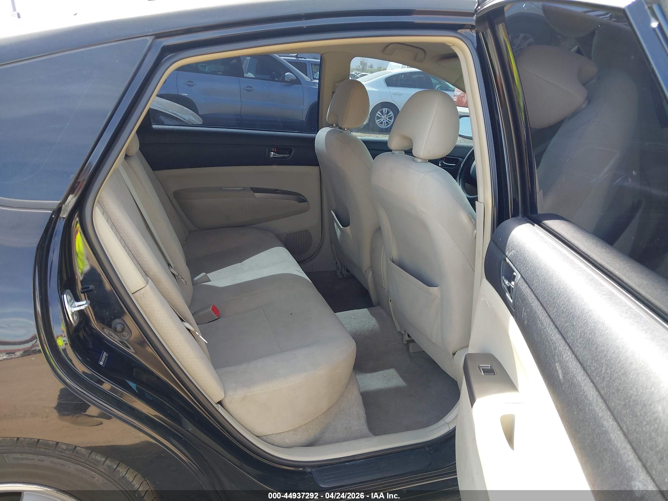 TOYOTA PRIUS image 8