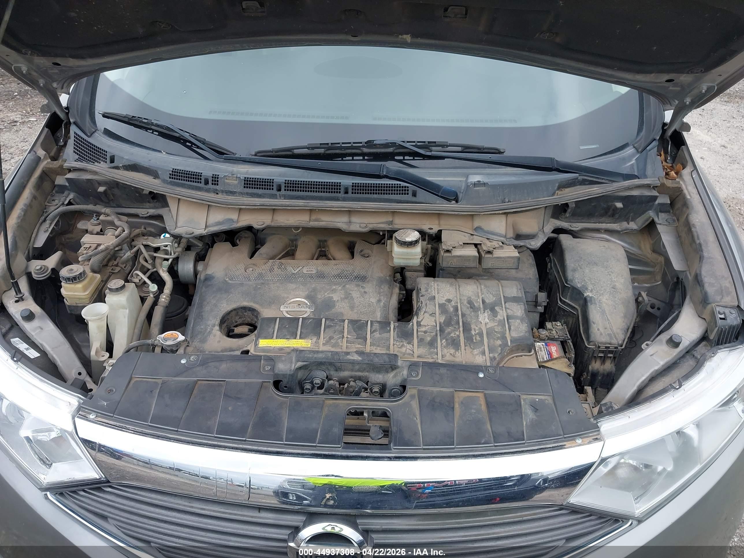 NISSAN QUEST image 10