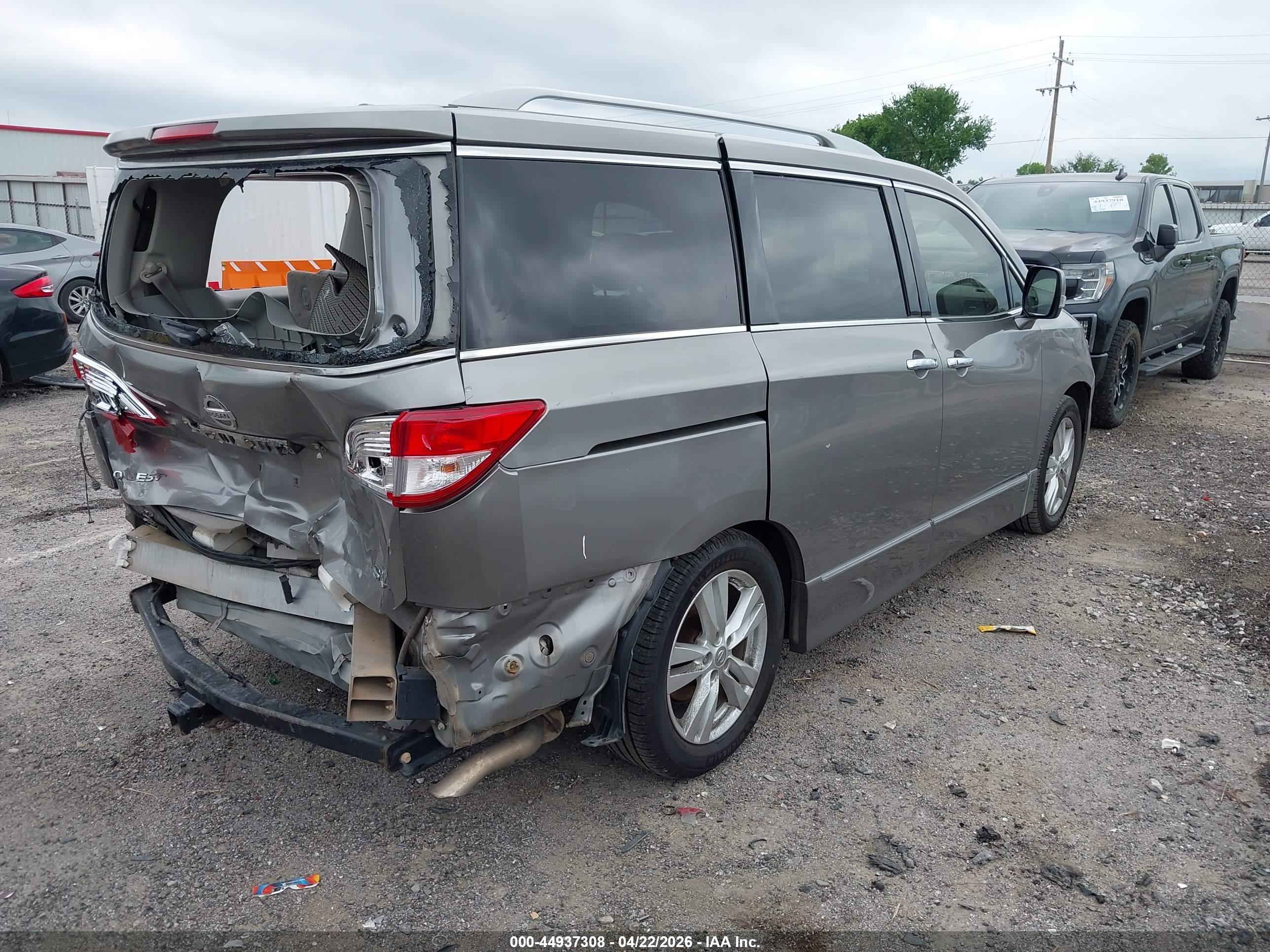 NISSAN QUEST image 4