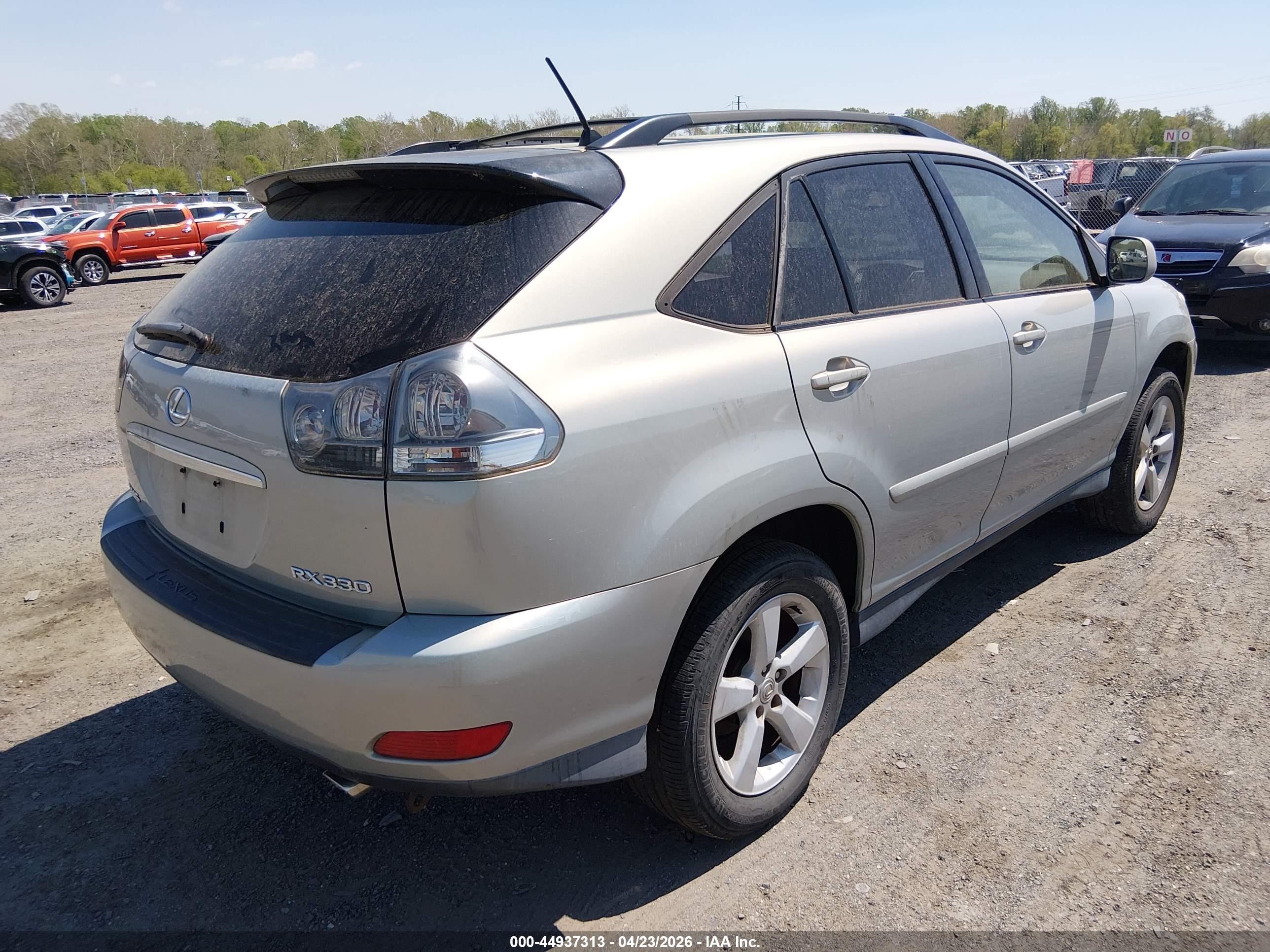 LEXUS RX image 4
