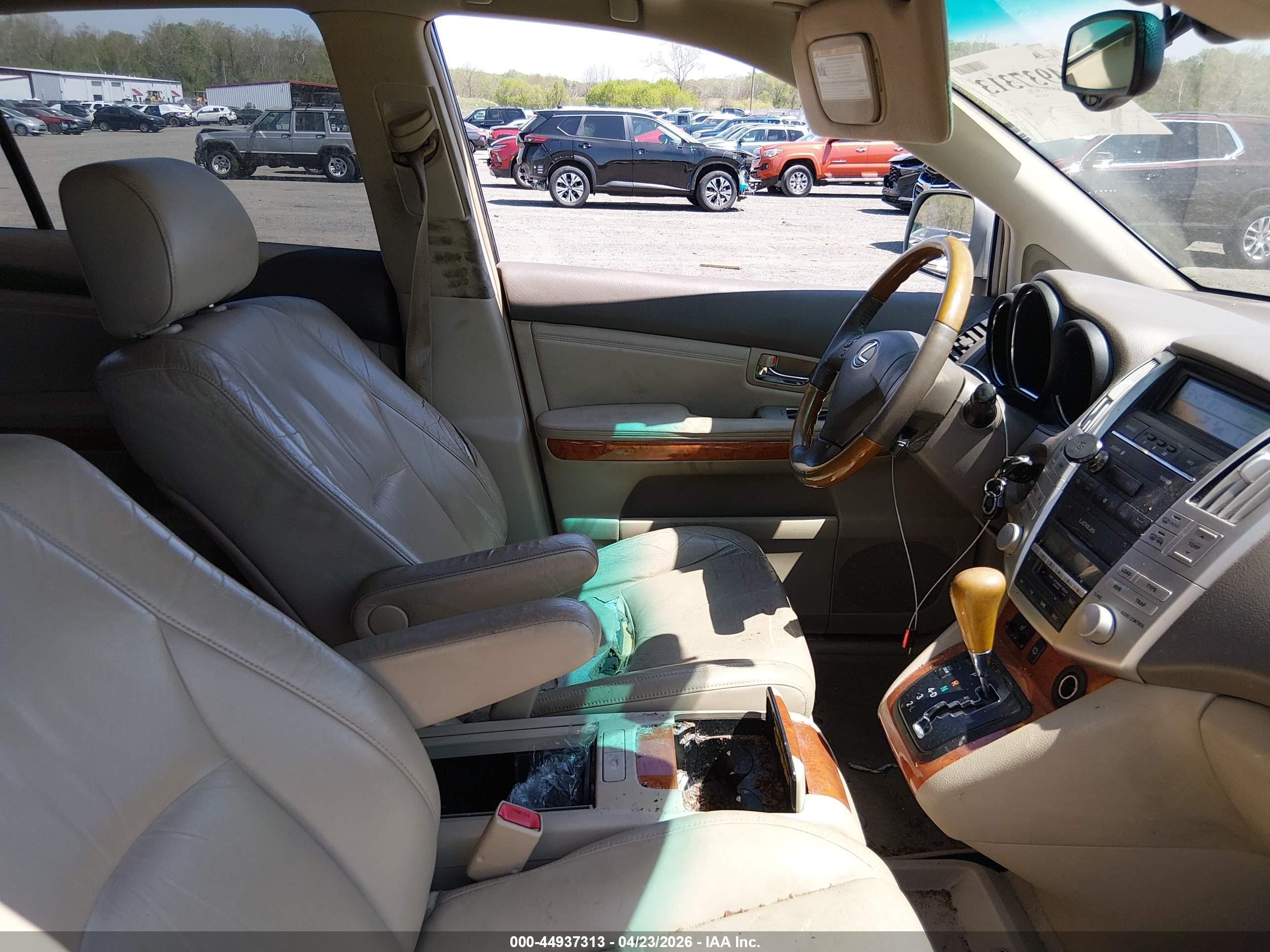 LEXUS RX image 5