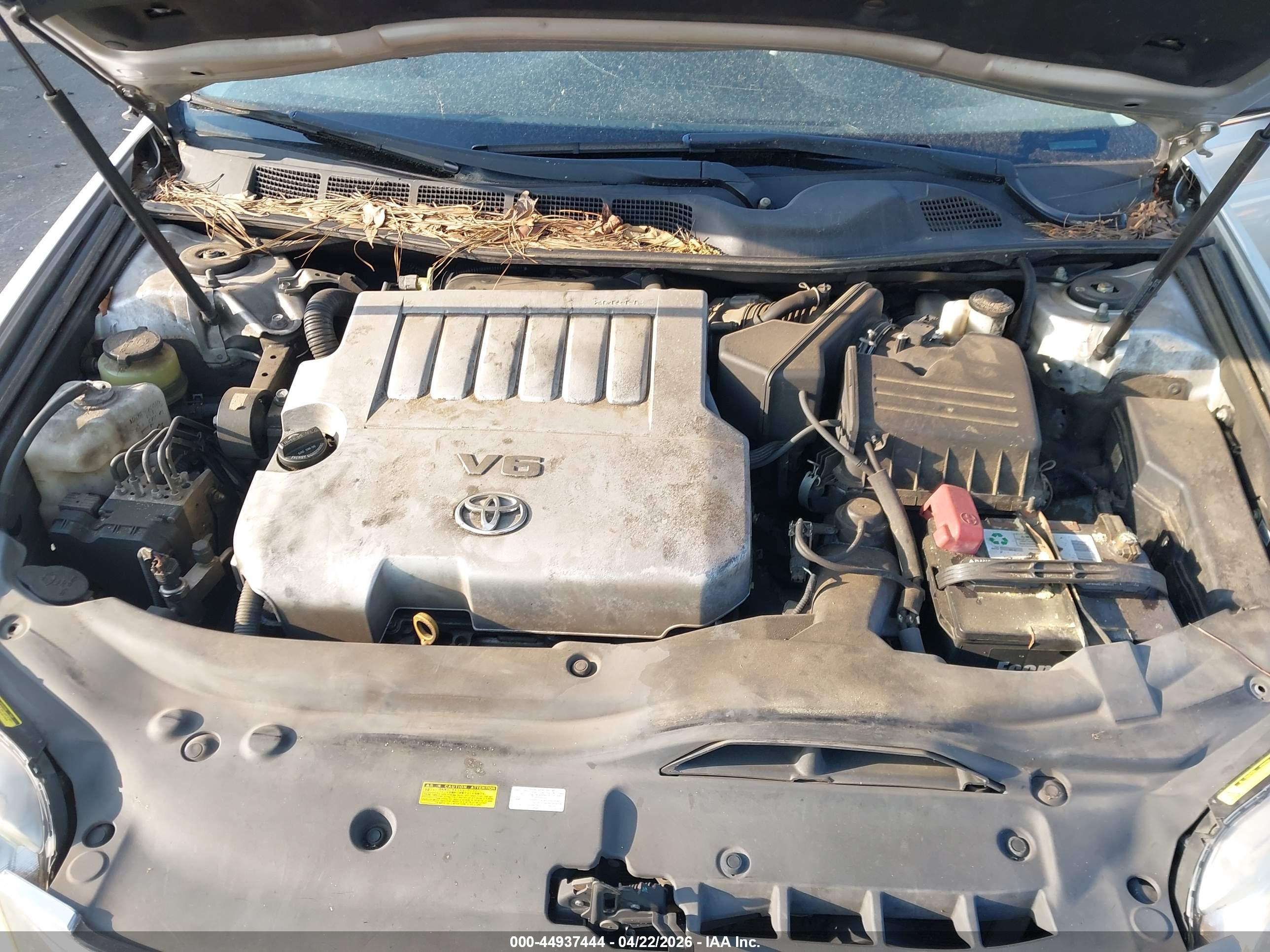 TOYOTA AVALON image 10