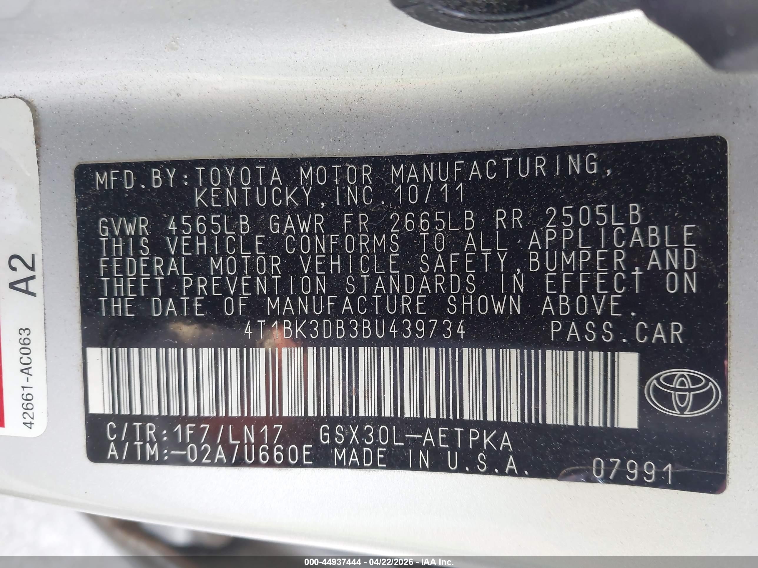 TOYOTA AVALON image 9