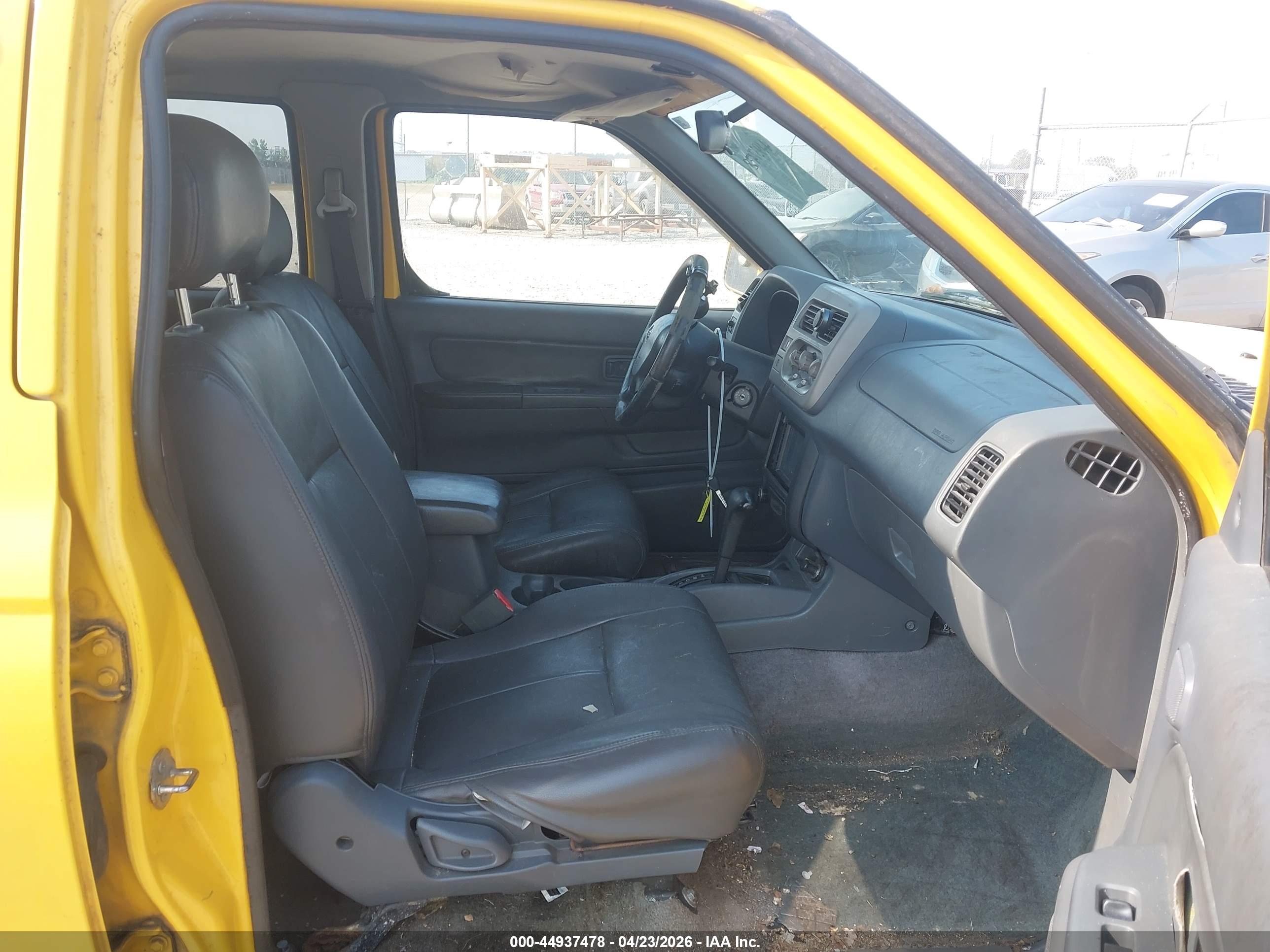 NISSAN FRONTIER image 5