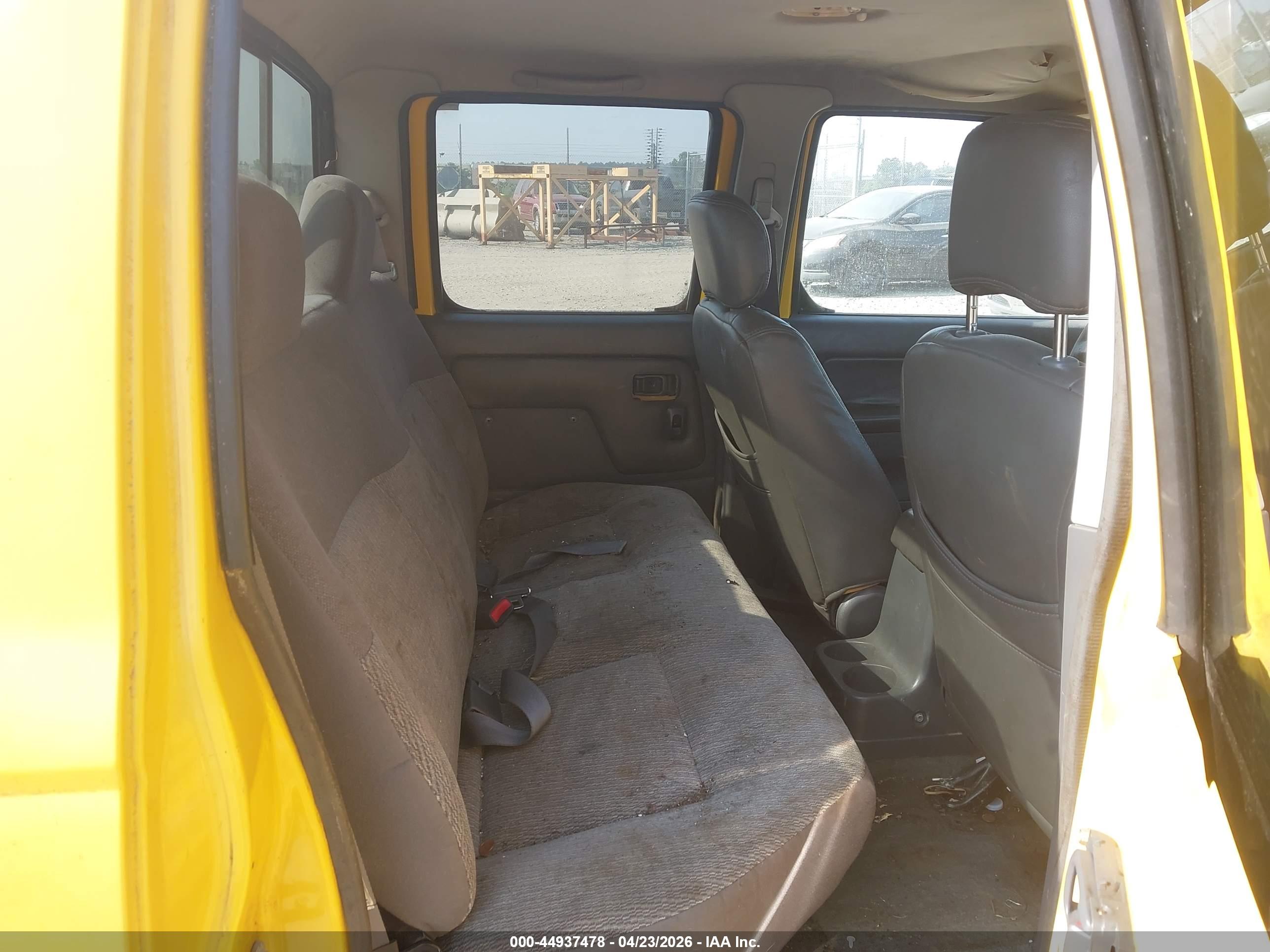 NISSAN FRONTIER image 8