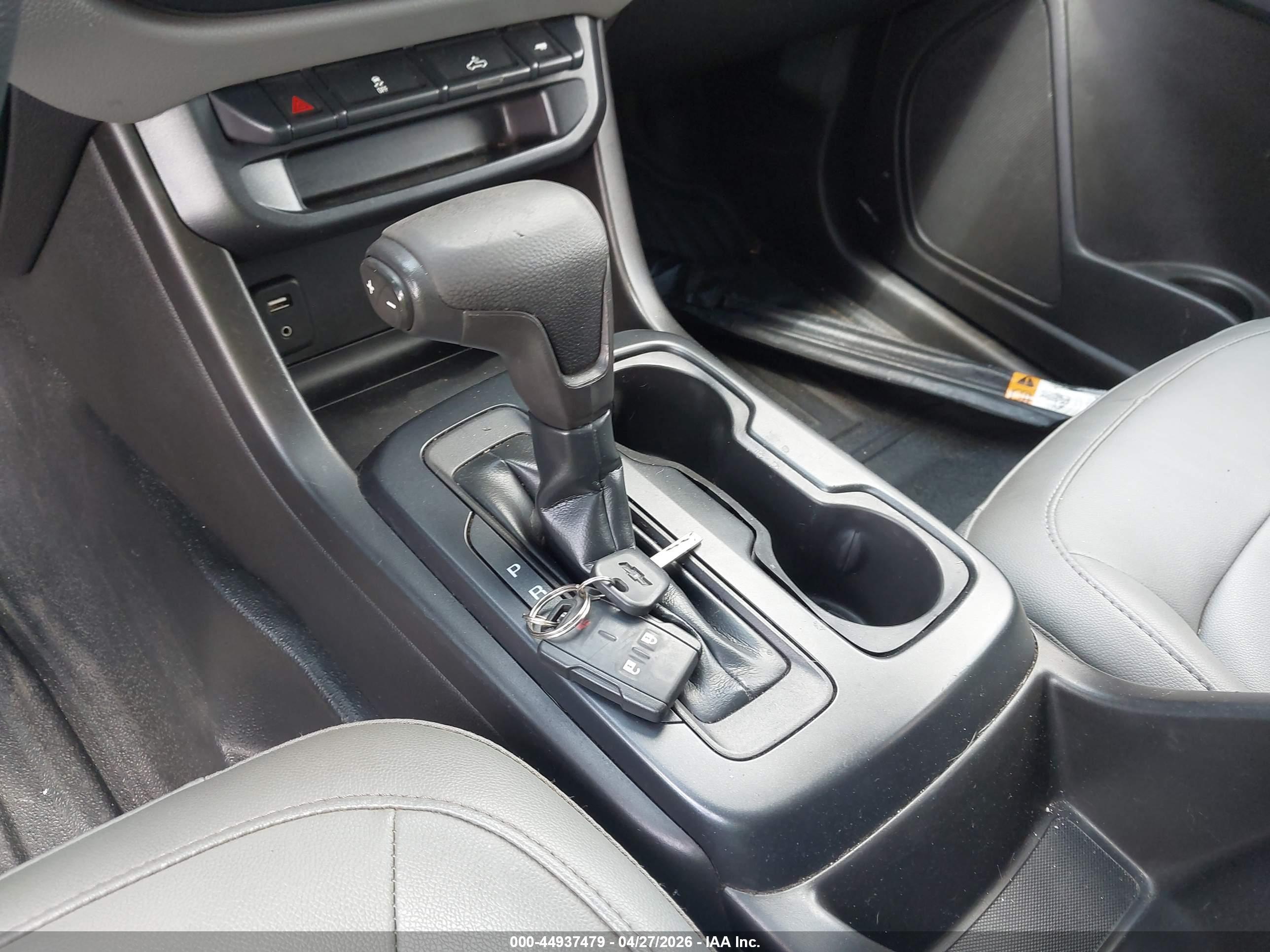 CHEVROLET COLORADO image 11