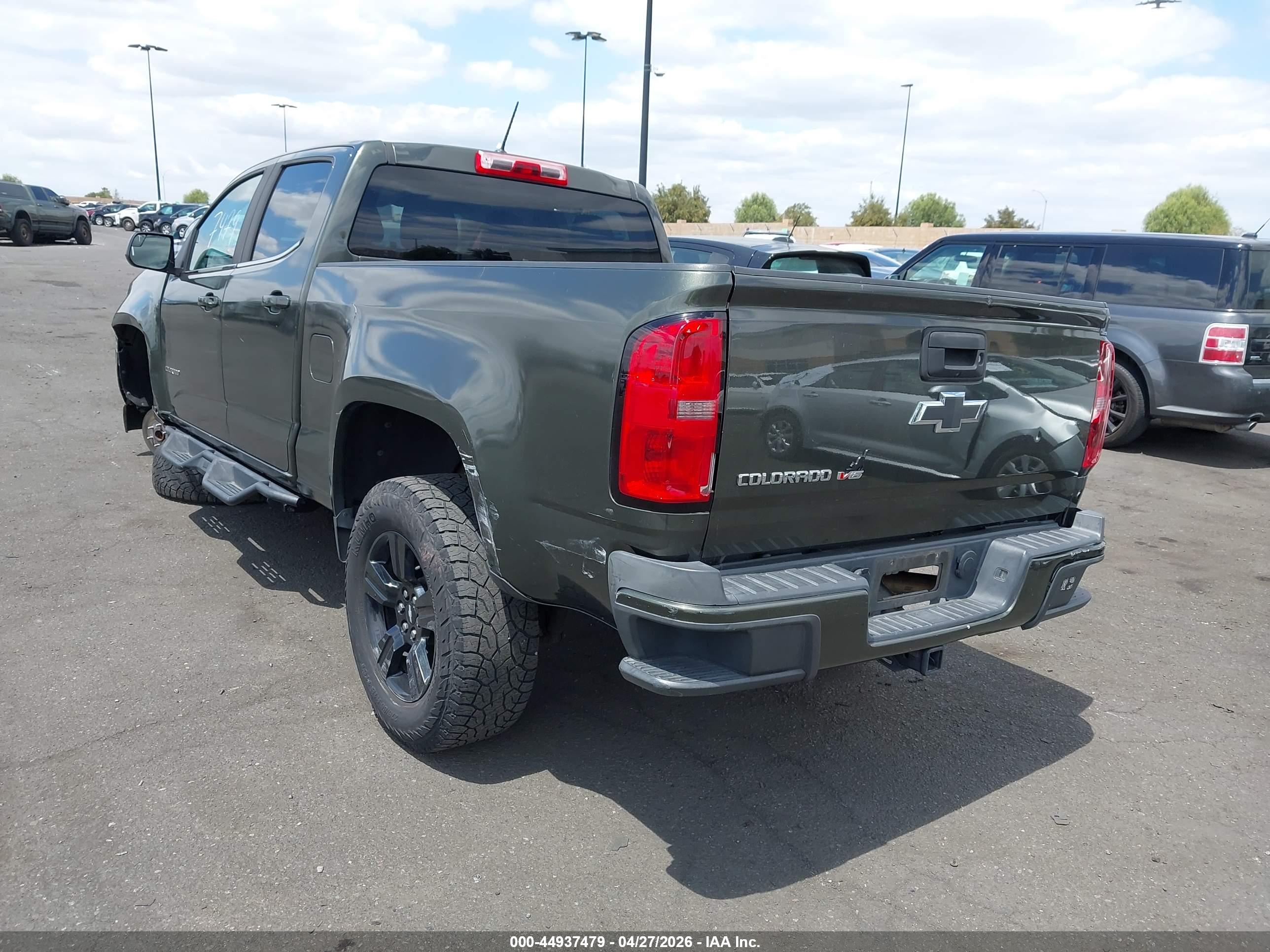 CHEVROLET COLORADO image 3