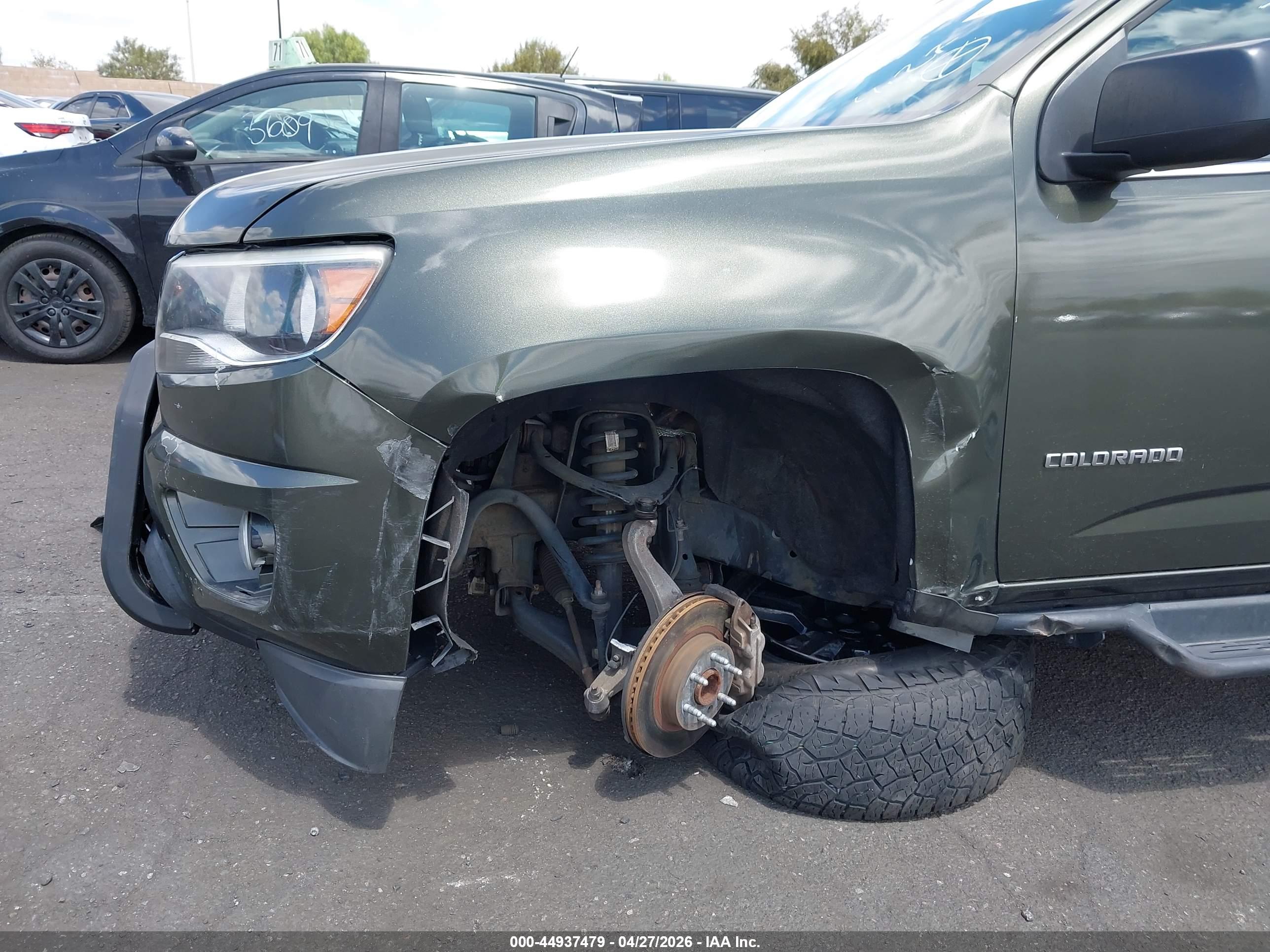 CHEVROLET COLORADO image 6