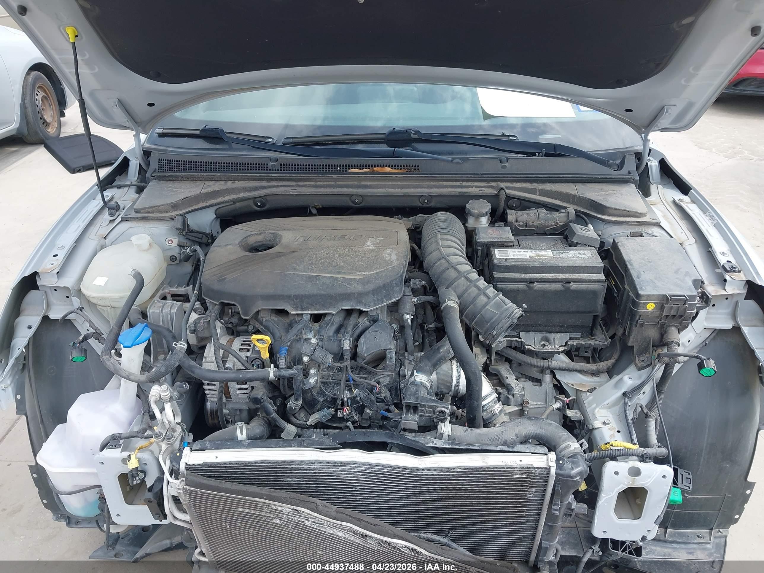 HYUNDAI VELOSTER image 10