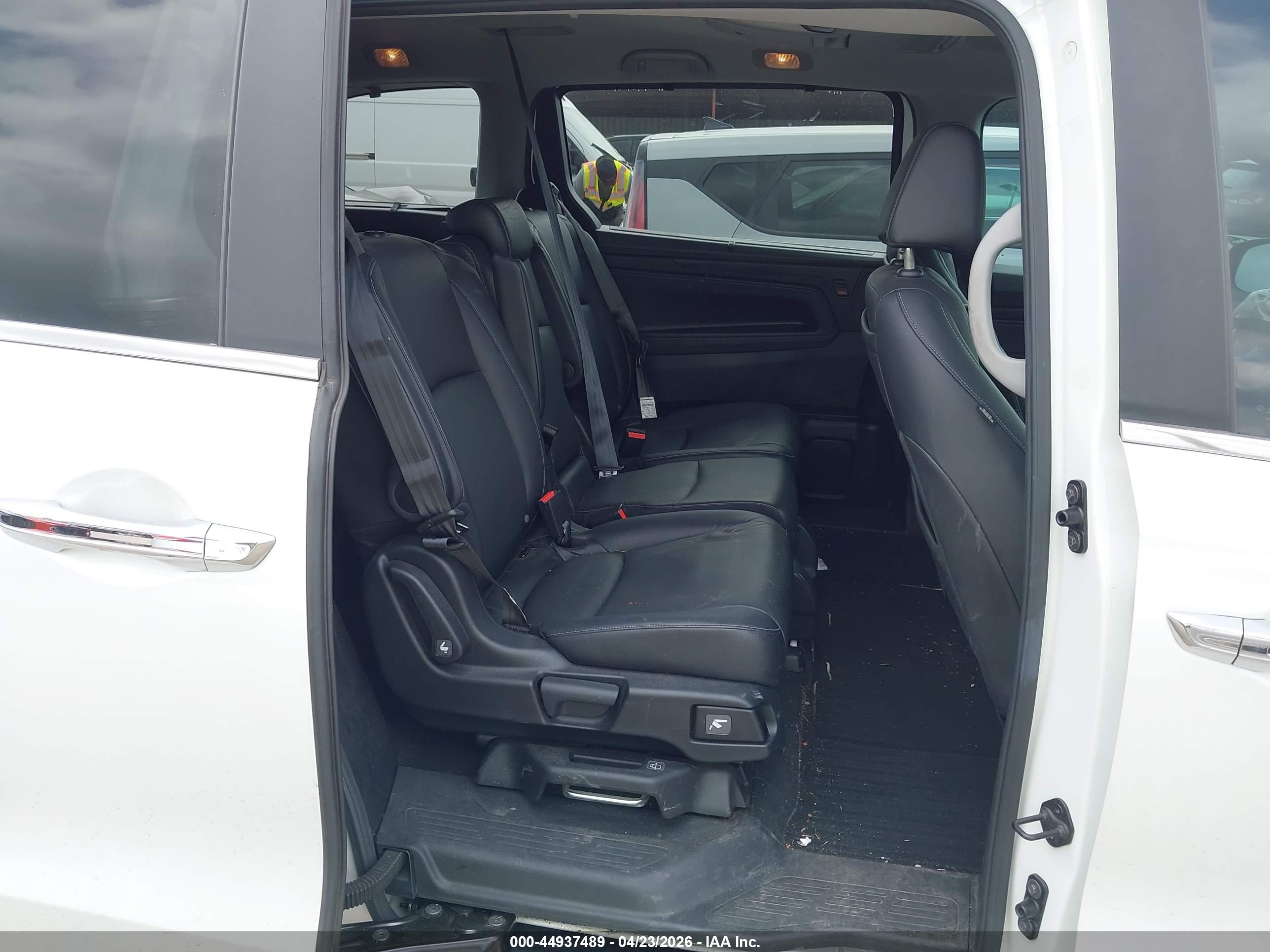 HONDA ODYSSEY image 8