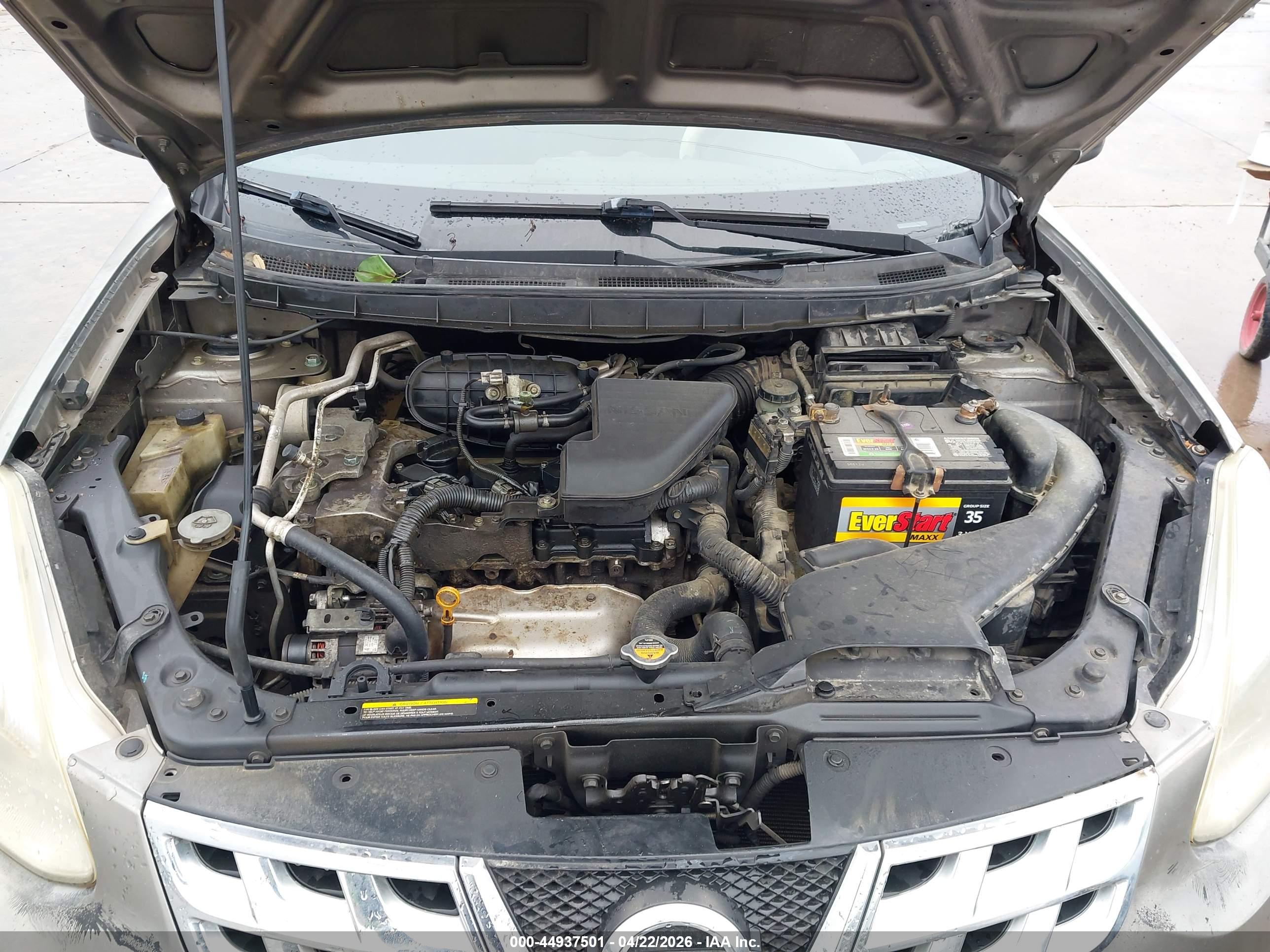 NISSAN ROGUE image 10