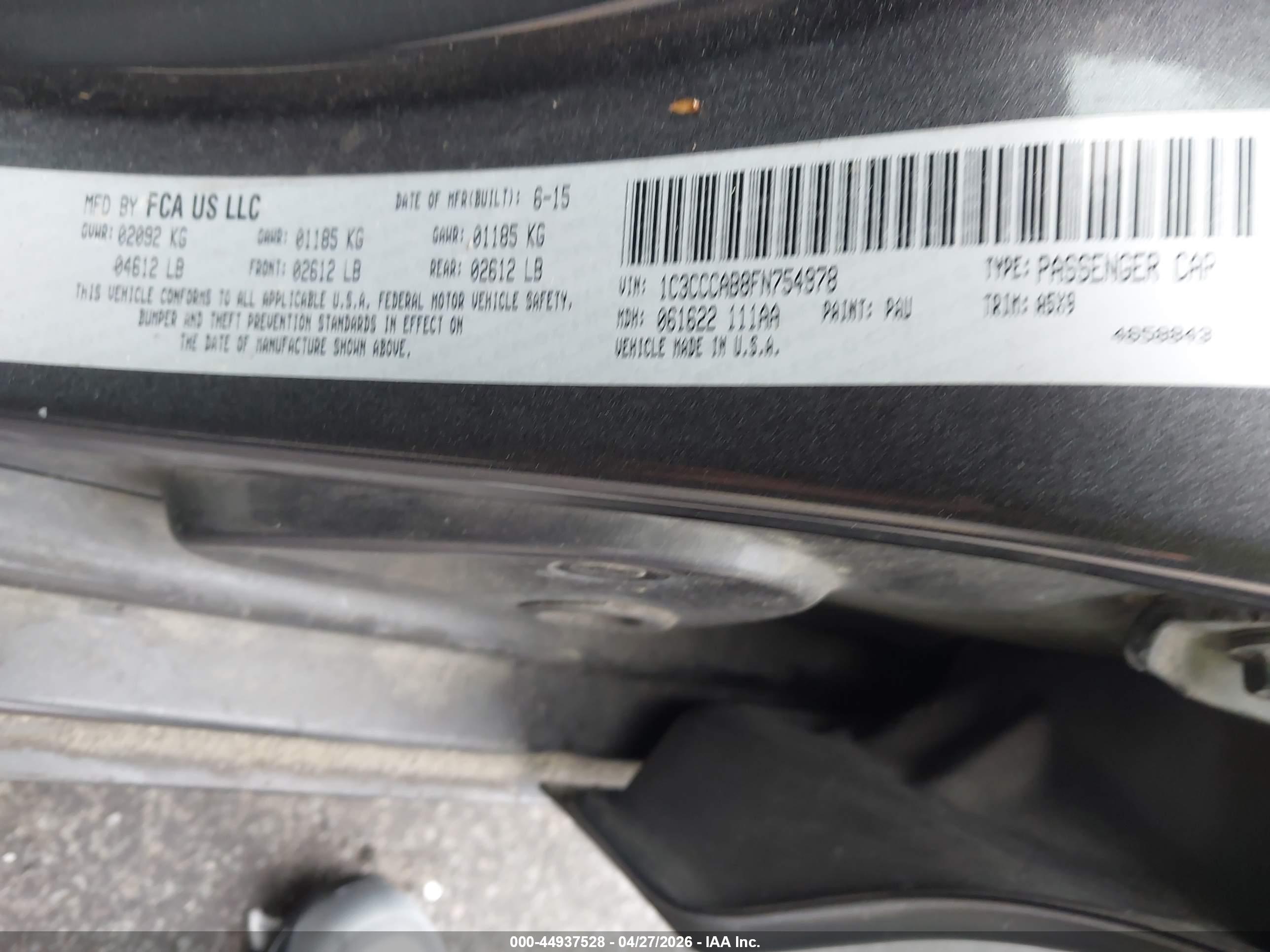 CHRYSLER 200 image 9