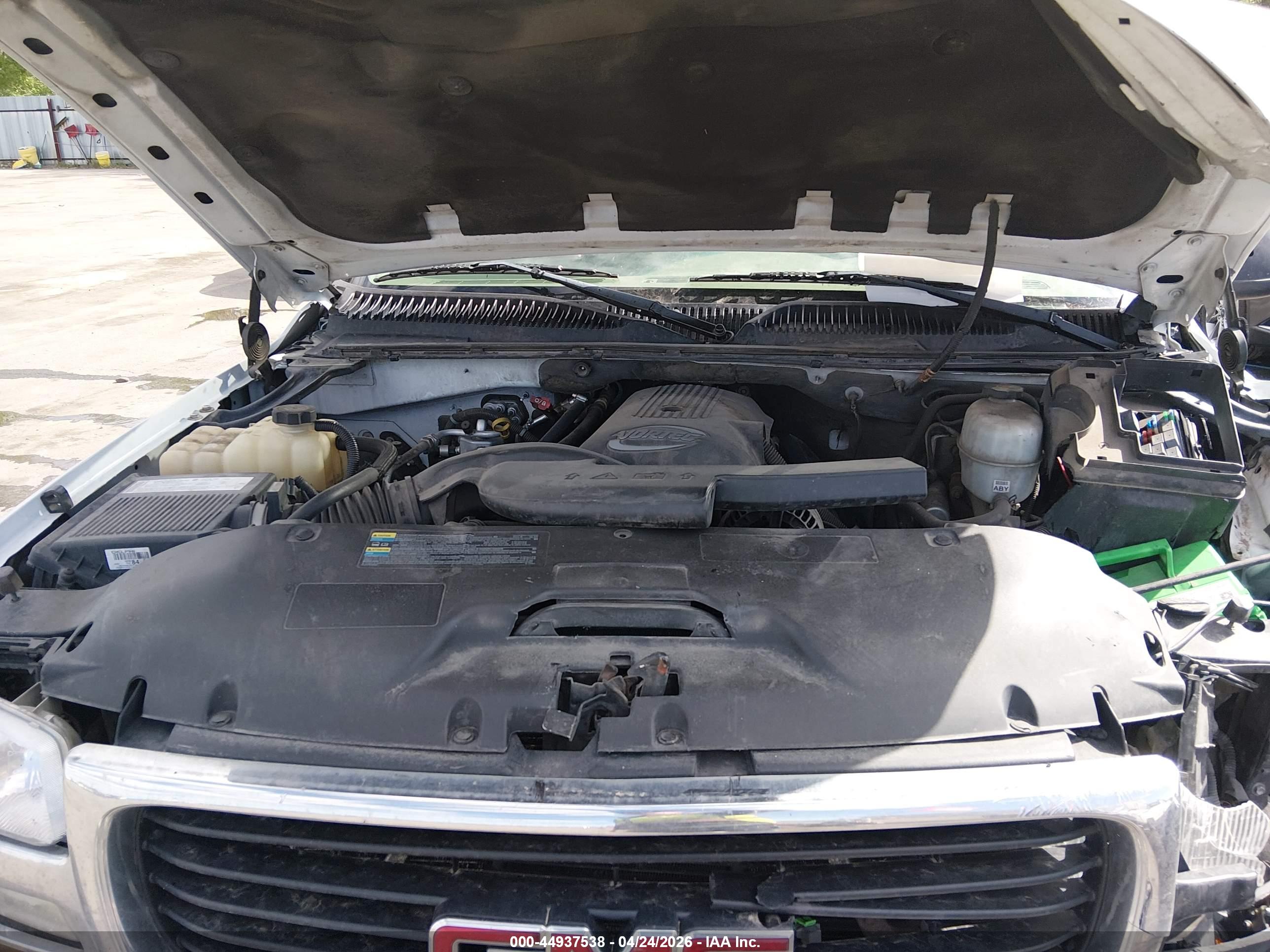 GMC YUKON image 10