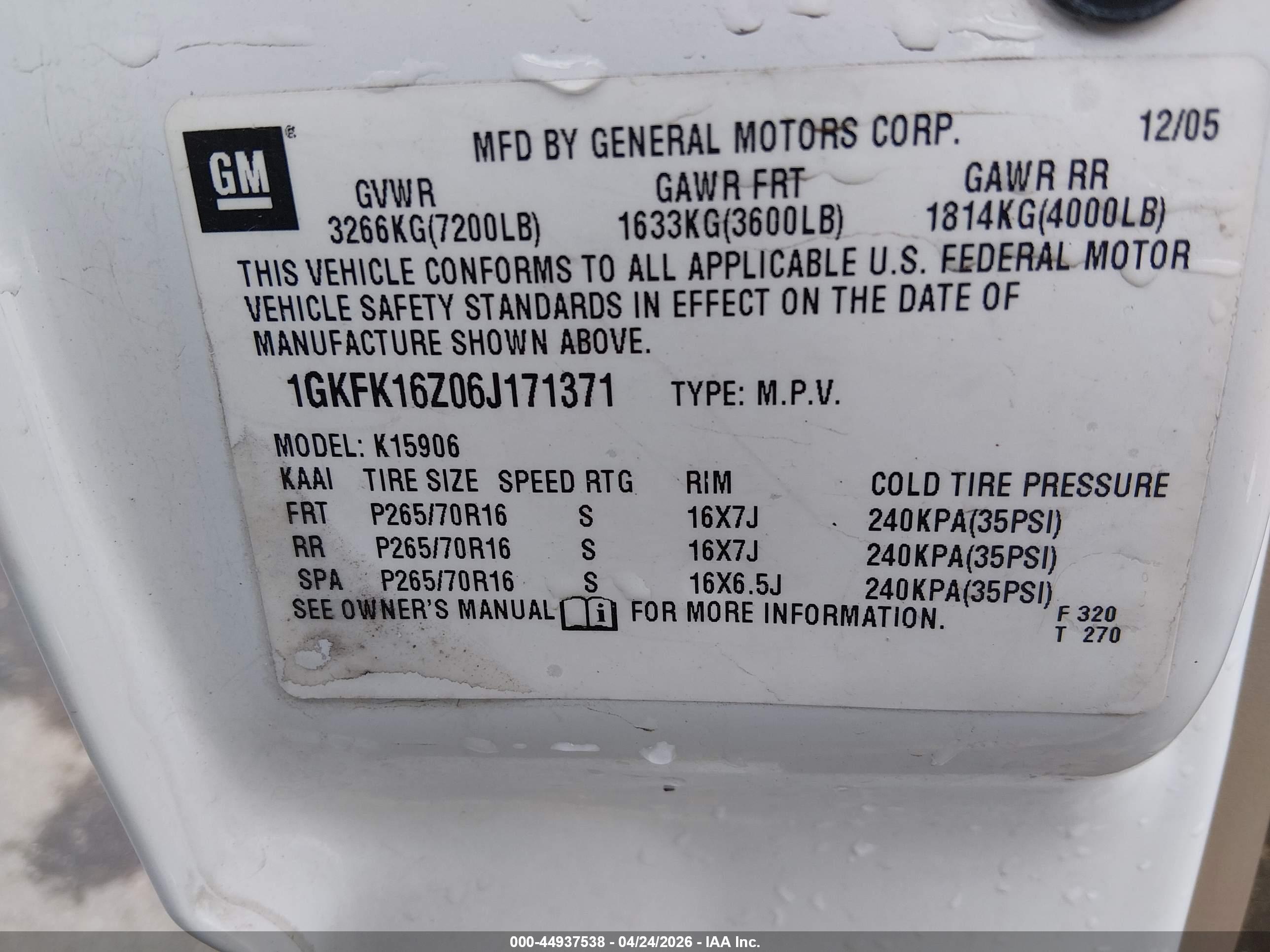 GMC YUKON image 9