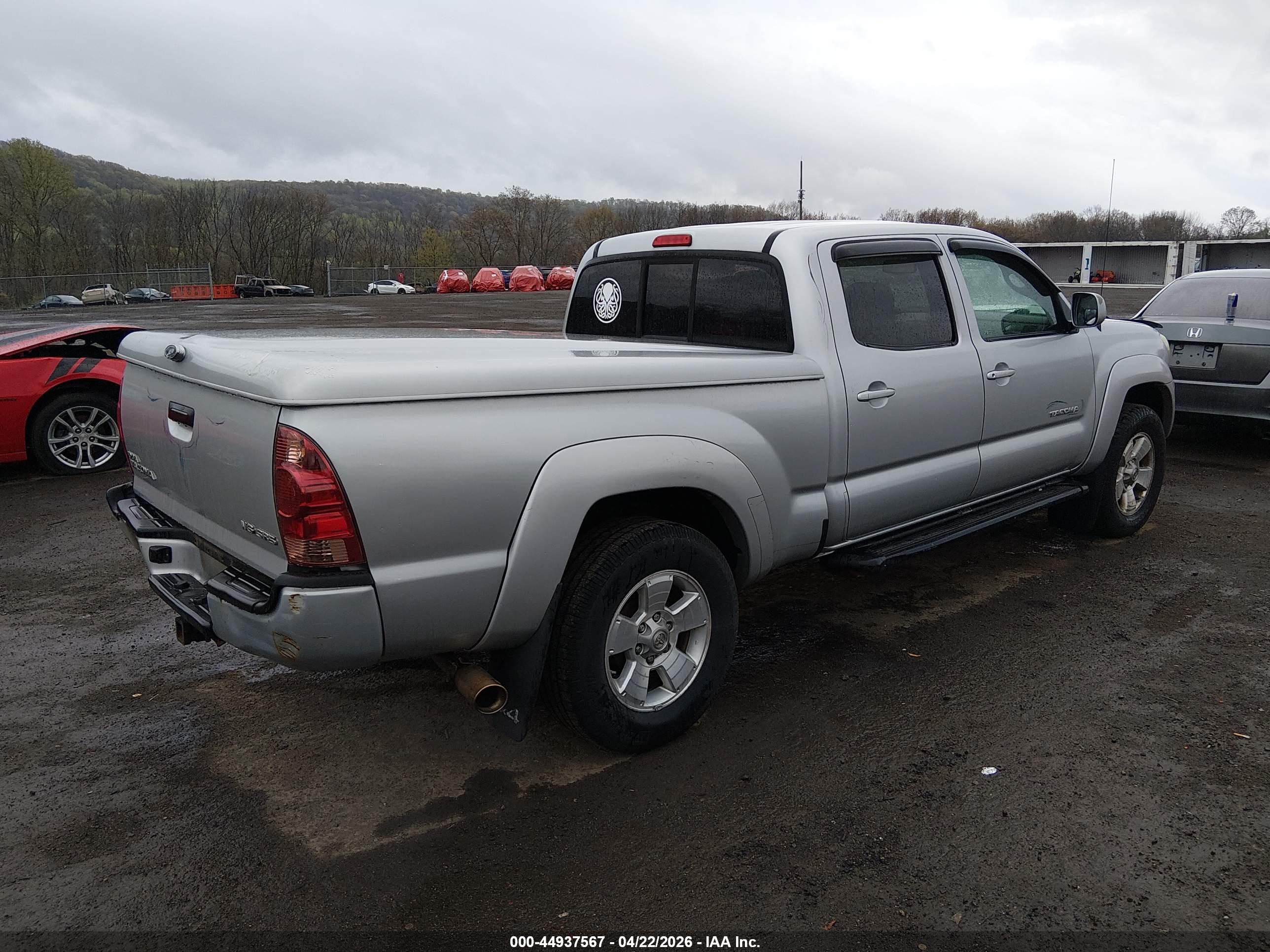 TOYOTA TACOMA image 4