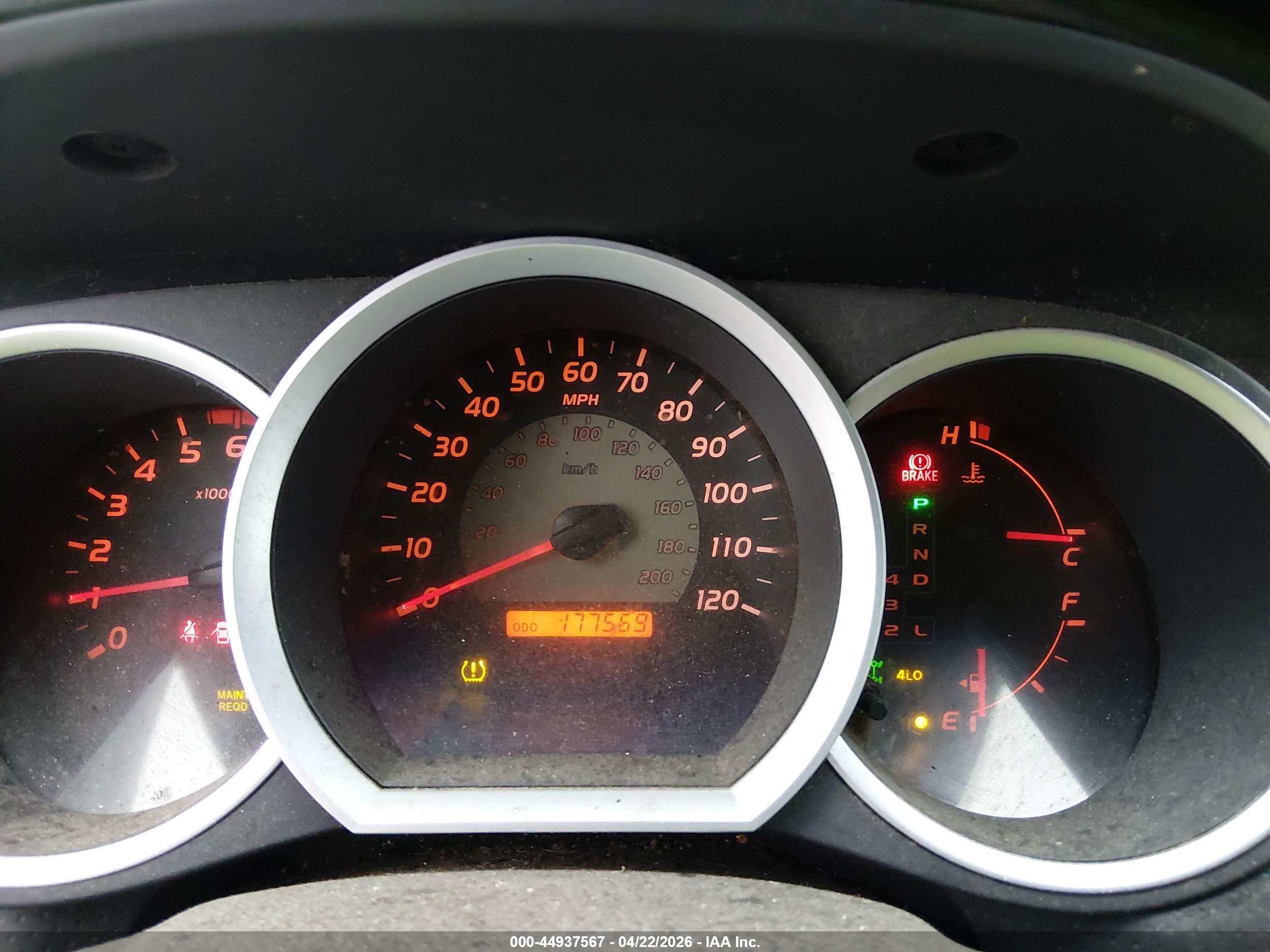 TOYOTA TACOMA image 7