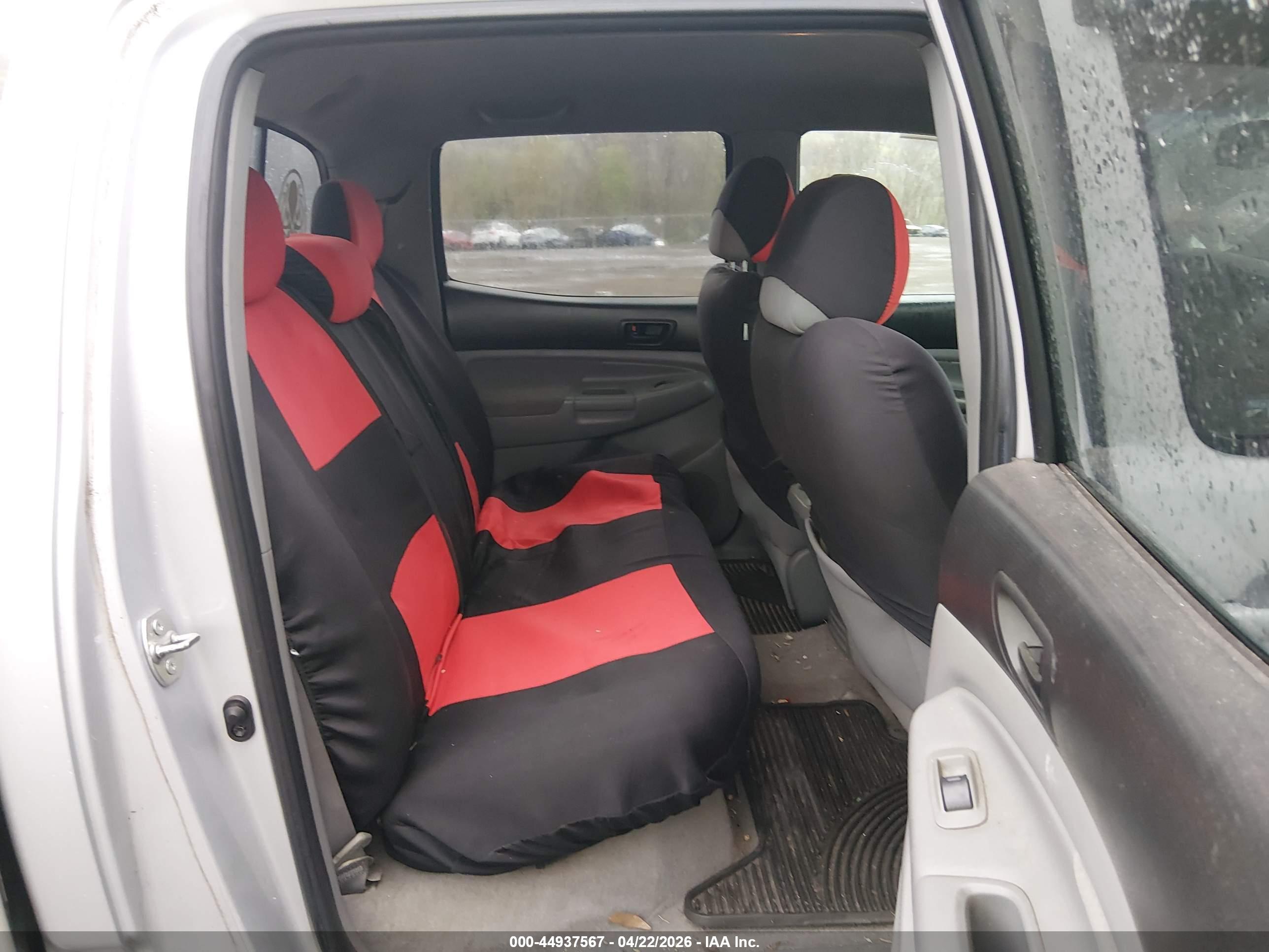 TOYOTA TACOMA image 8