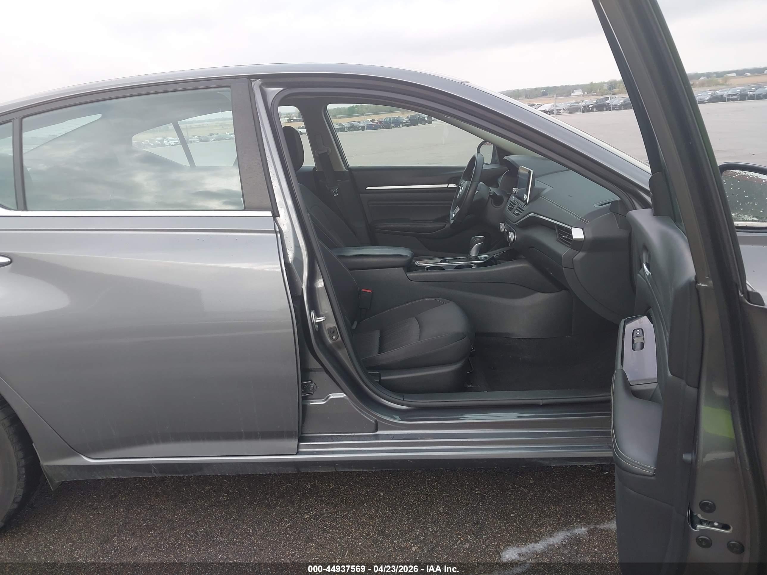 NISSAN ALTIMA image 5