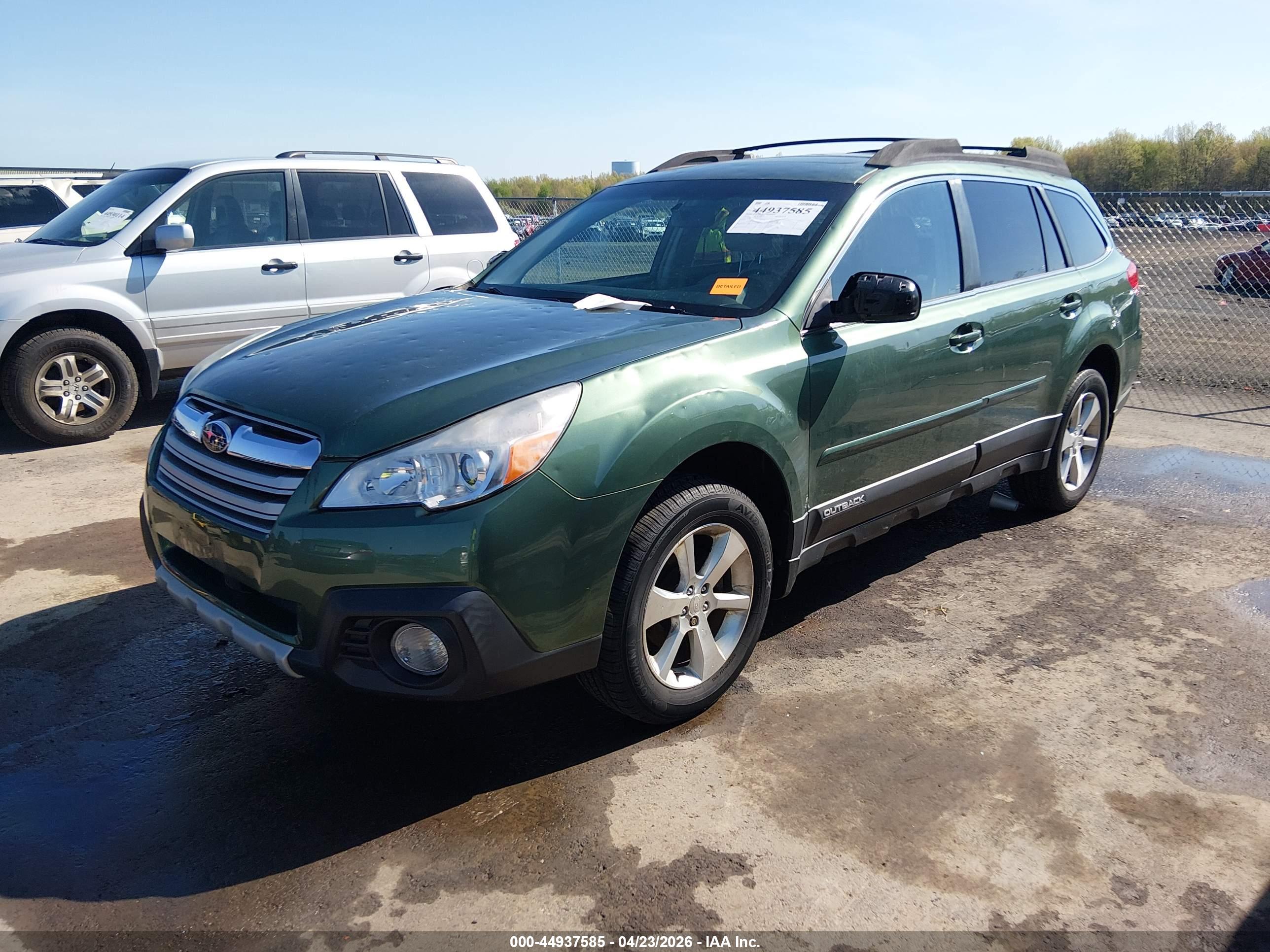 SUBARU OUTBACK image 2
