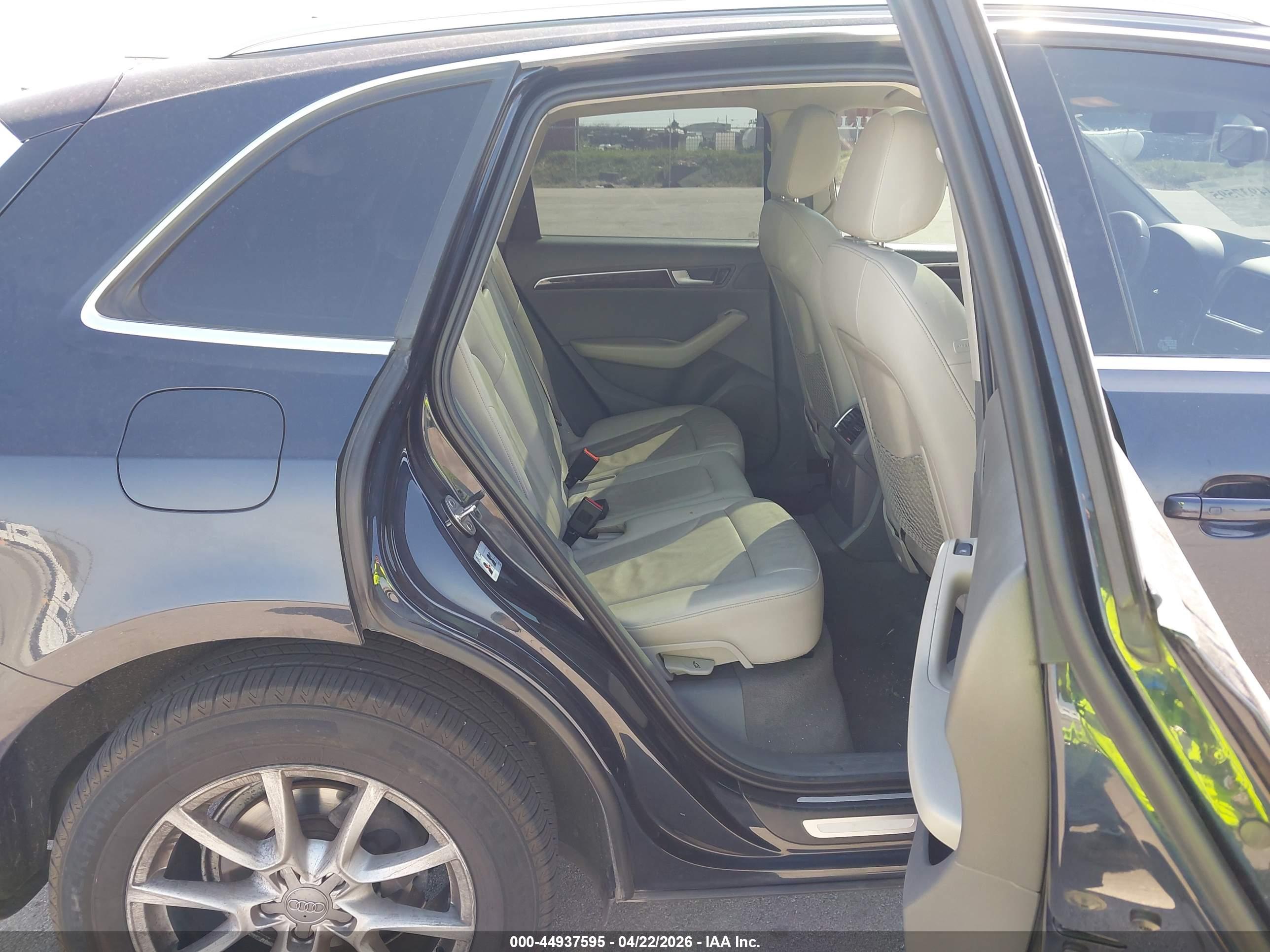 AUDI Q5 image 8