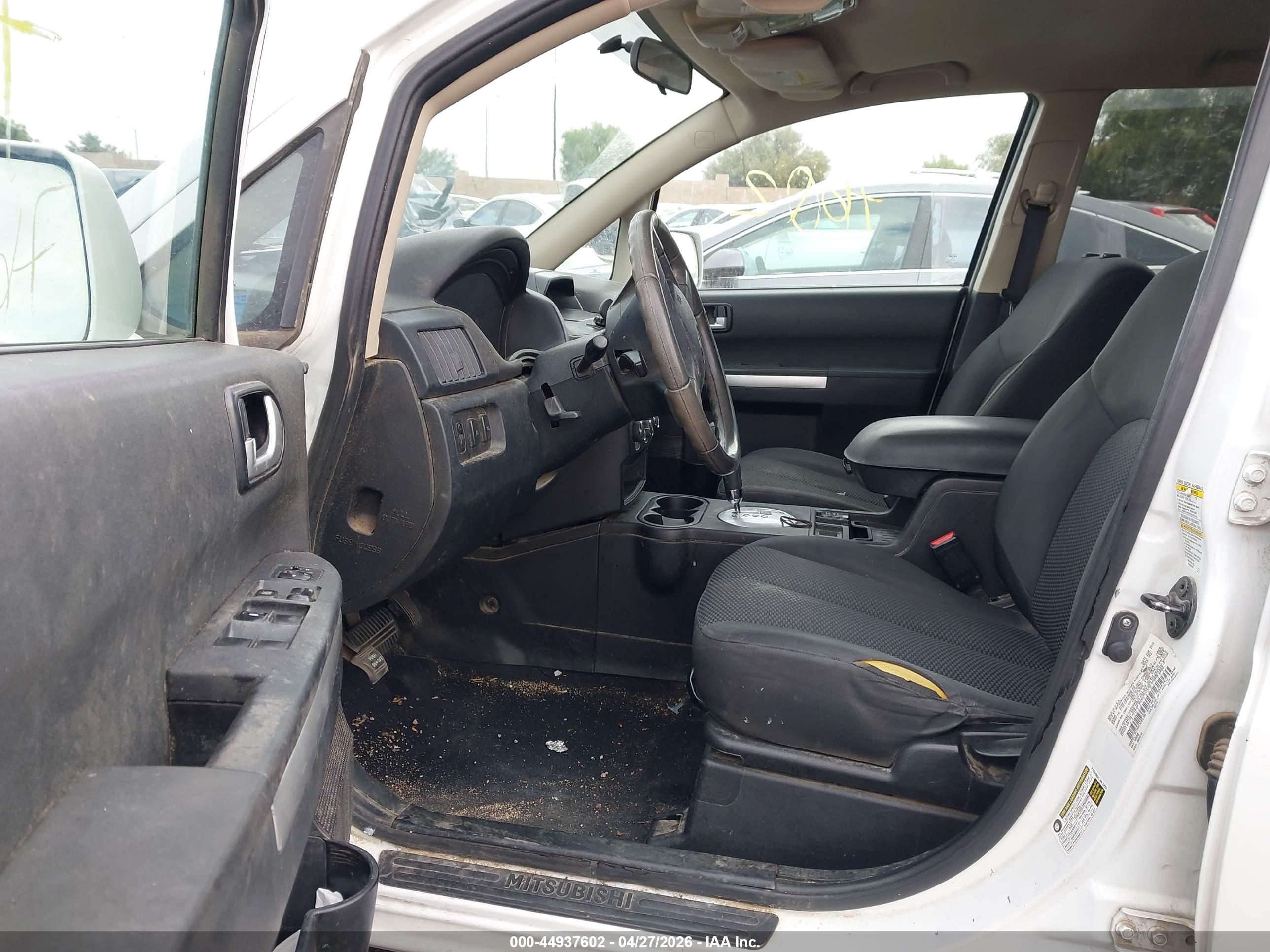 MITSUBISHI ENDEAVOR image 5