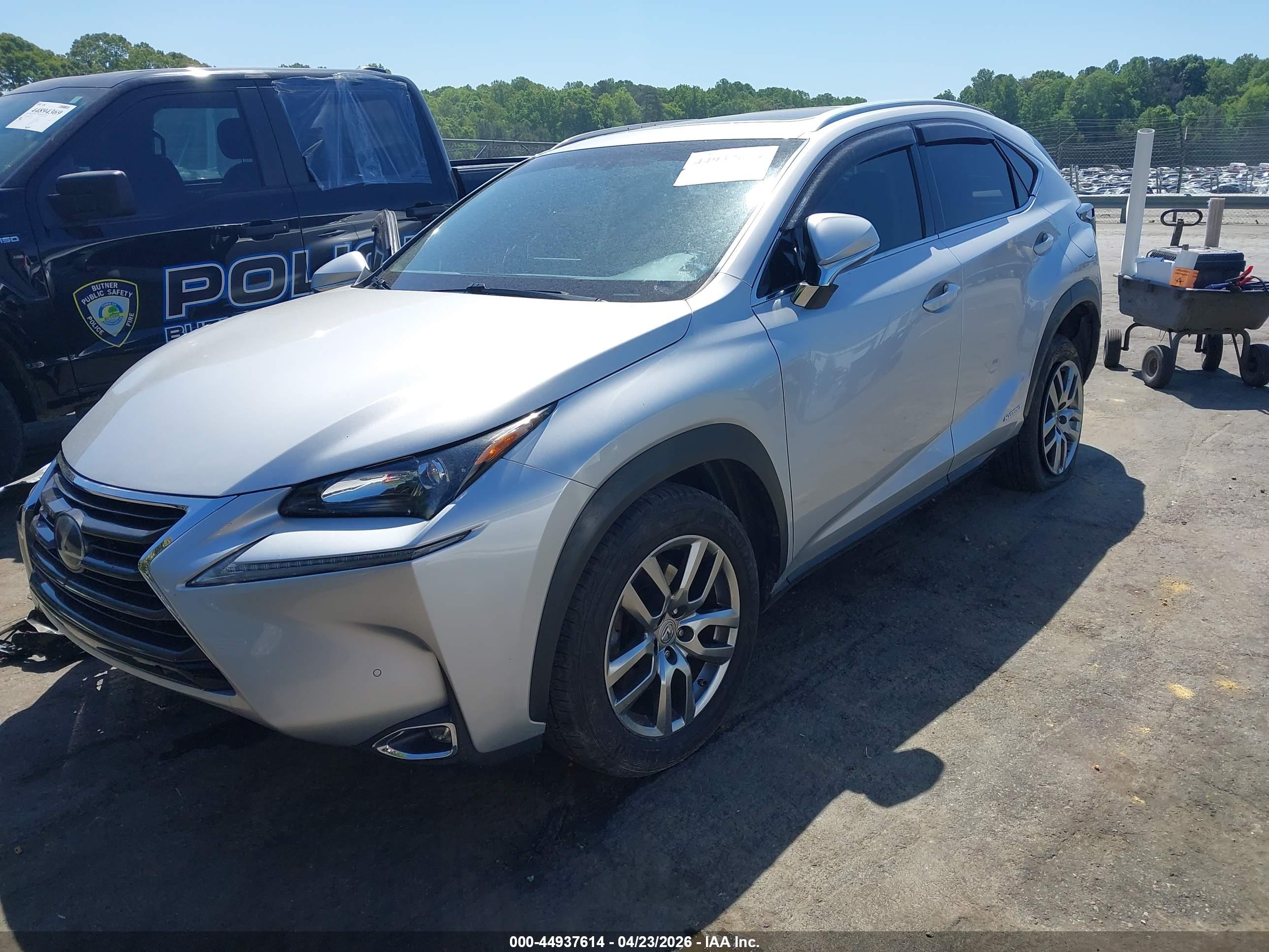 LEXUS NX image 2