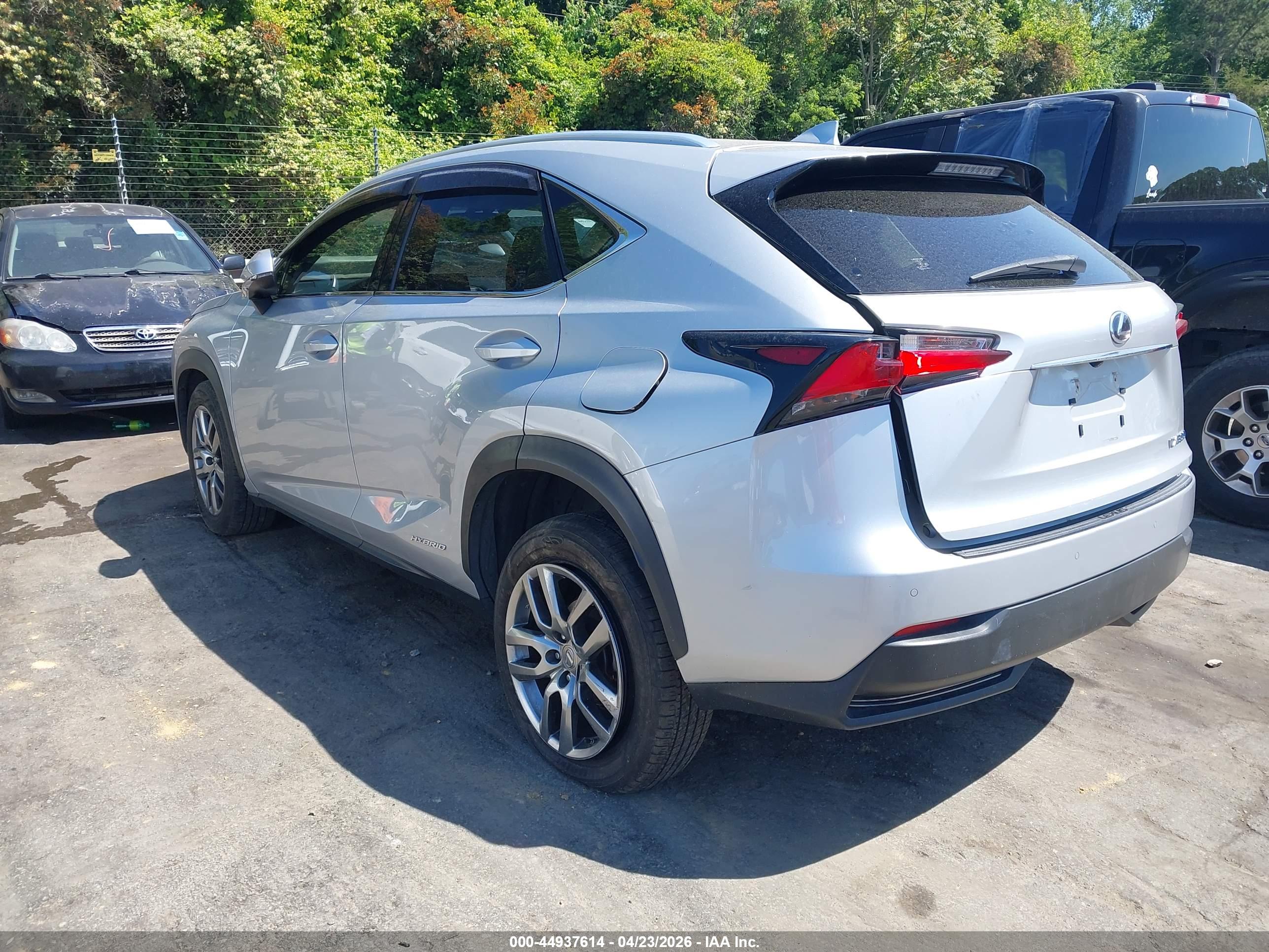 LEXUS NX image 3