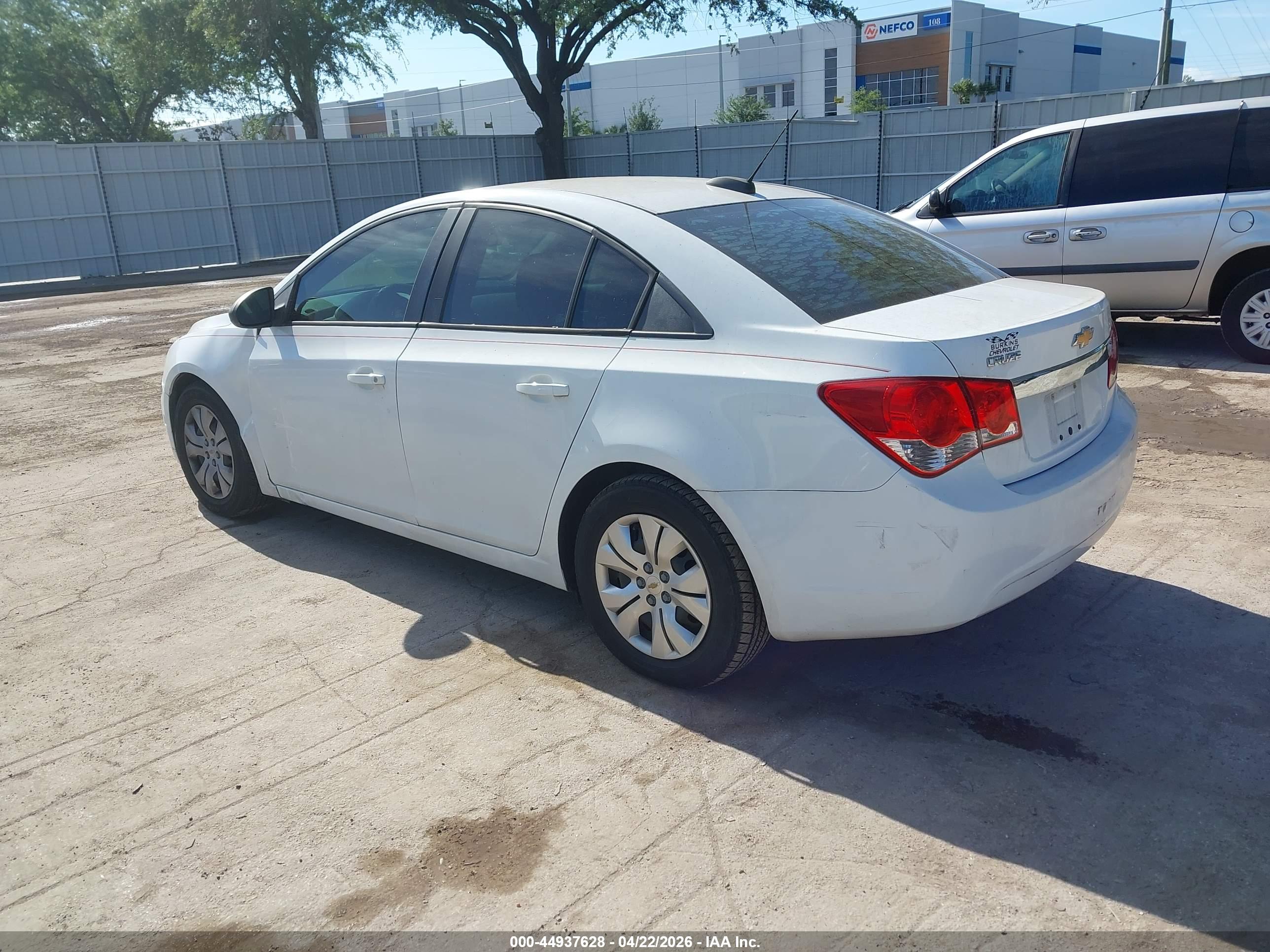 CHEVROLET CRUZE image 3