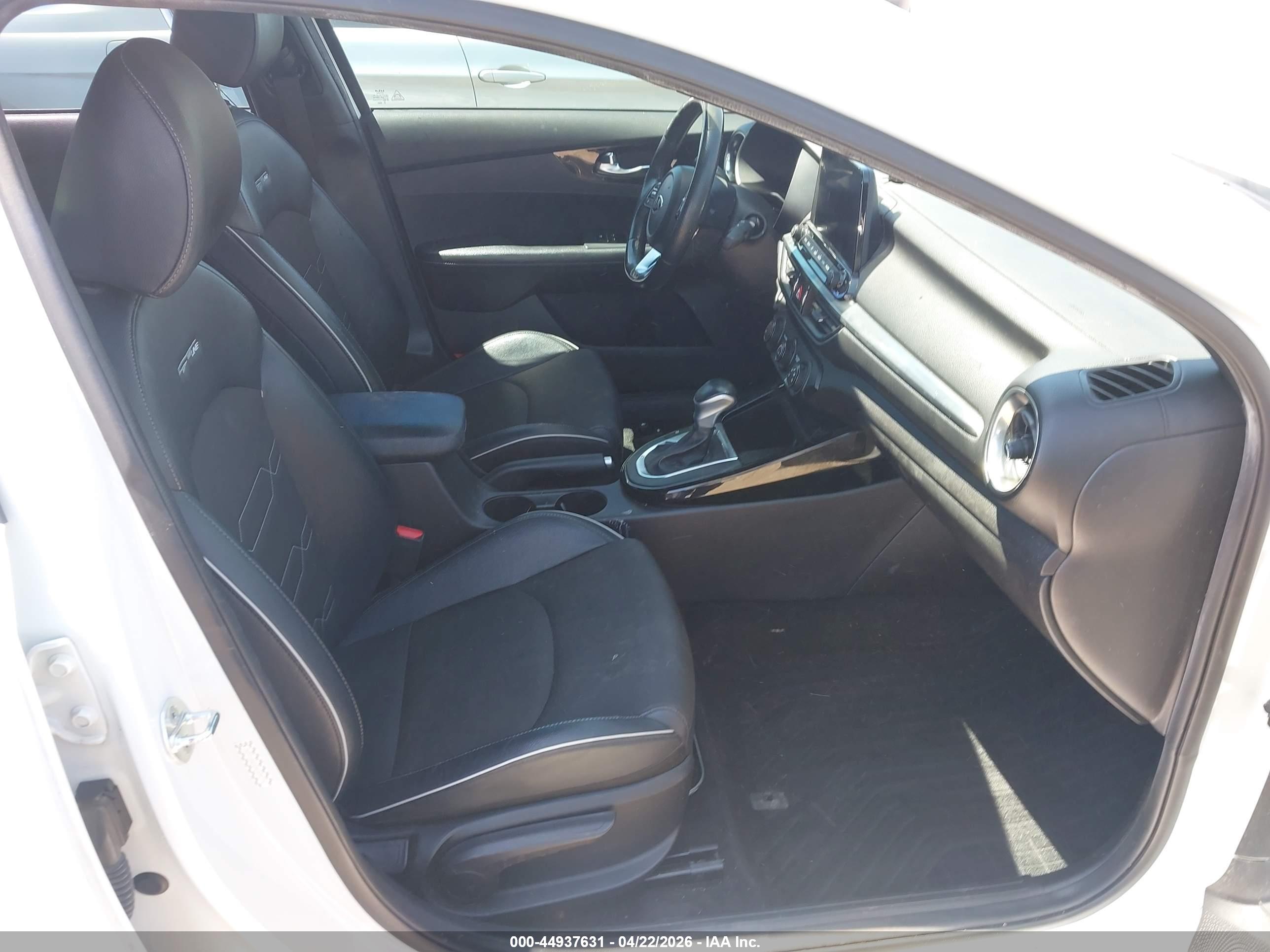 KIA FORTE image 5