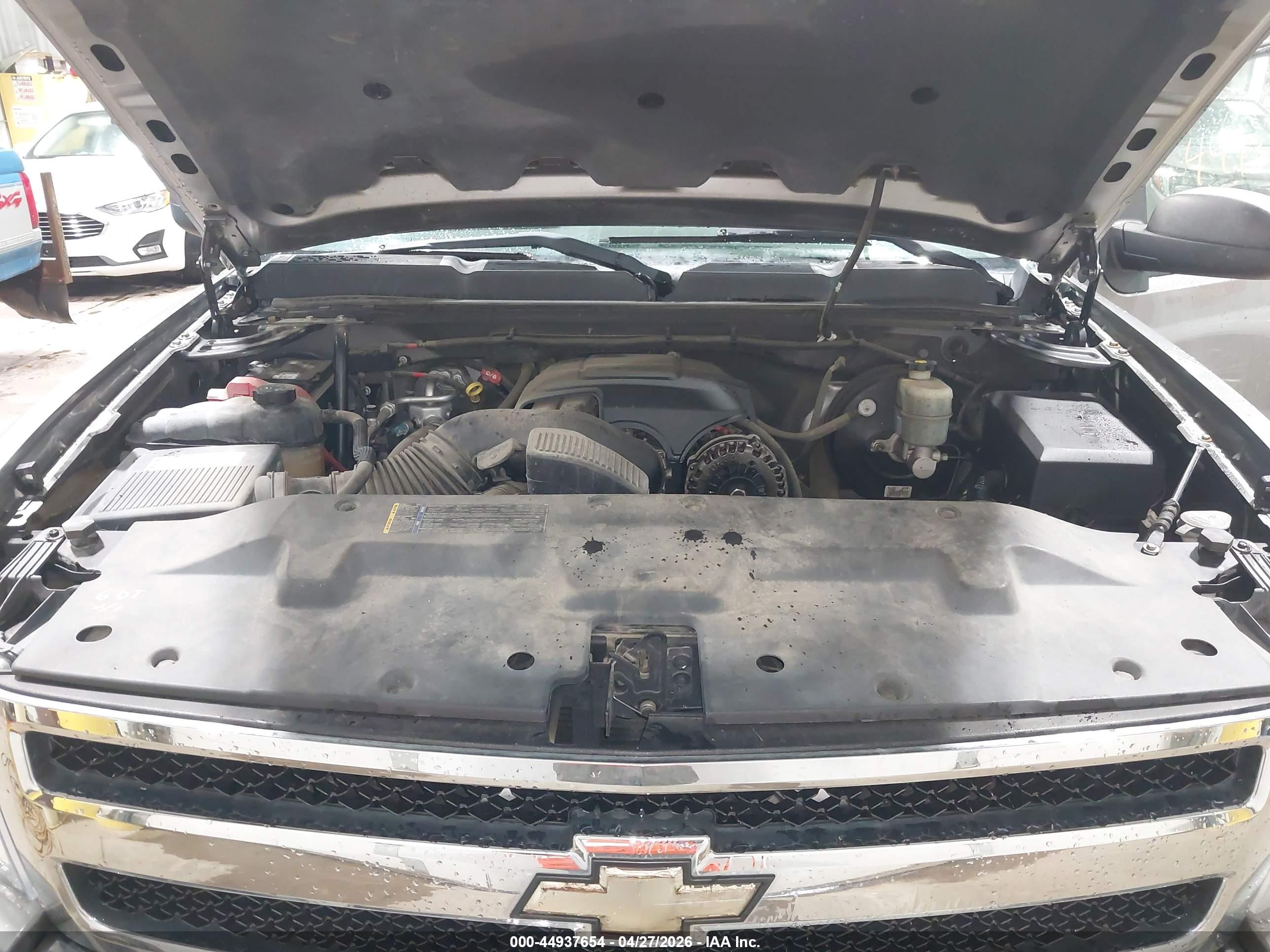 CHEVROLET SILVERADO image 10