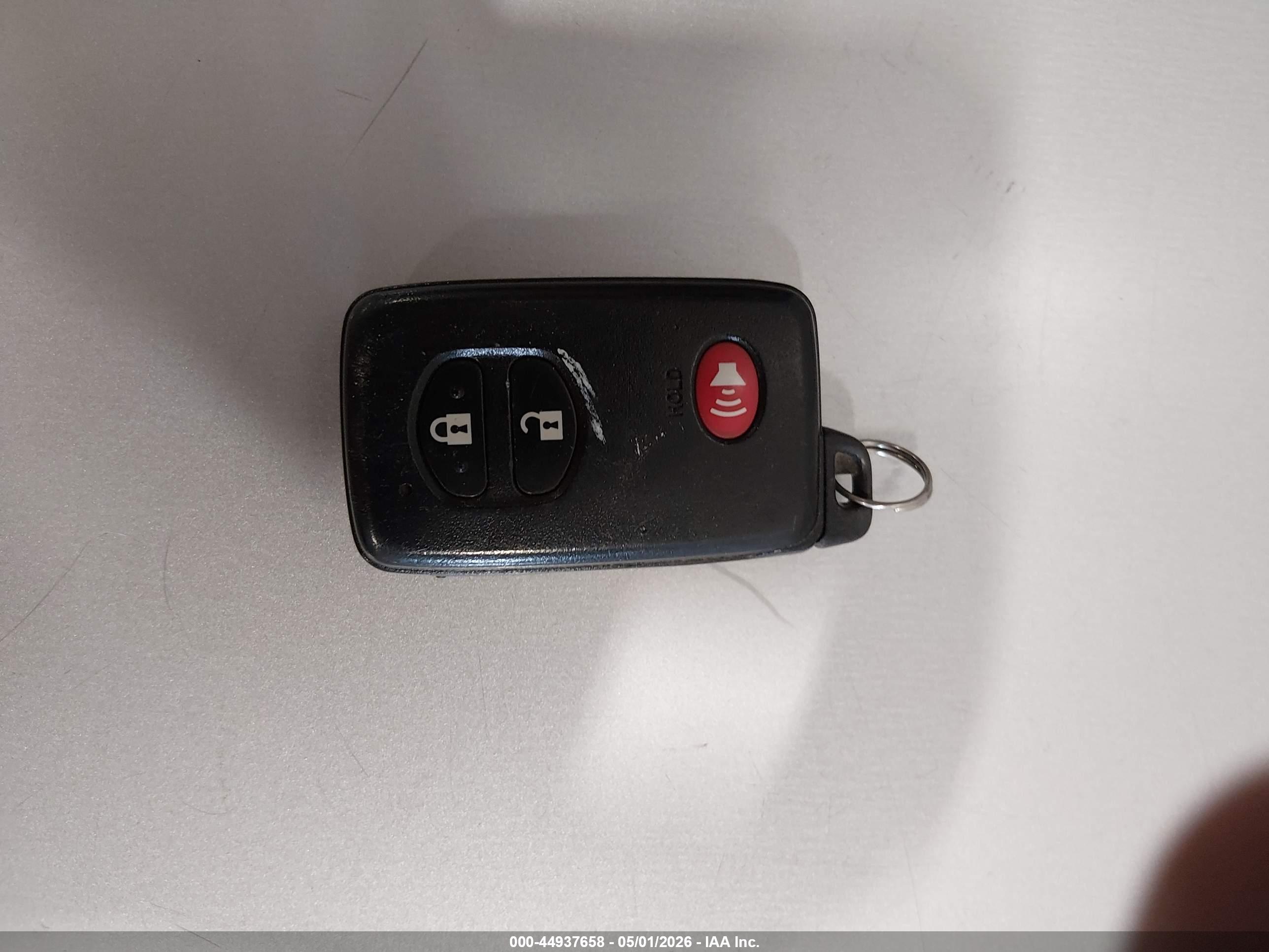 TOYOTA RAV4 image 11
