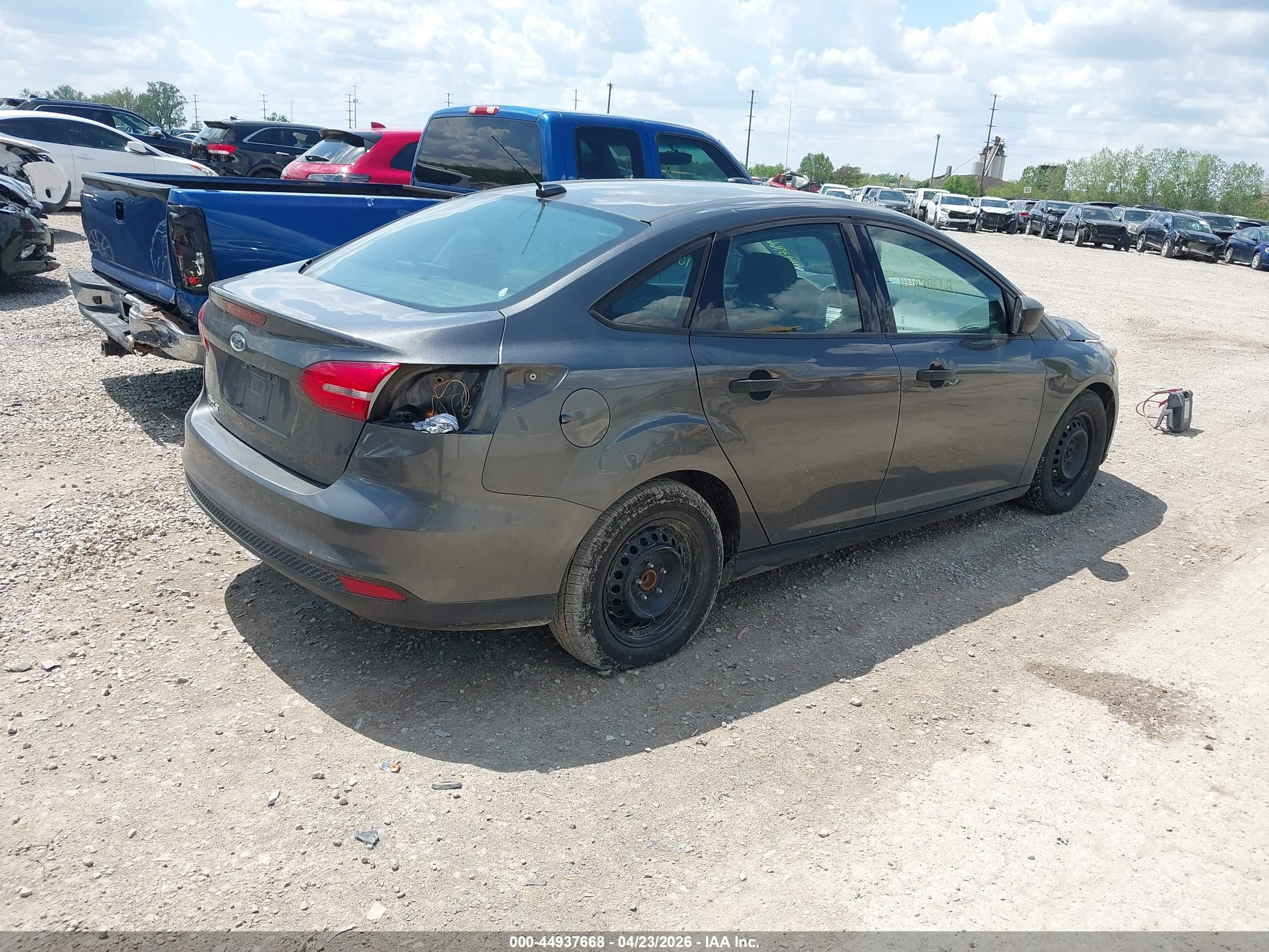 FORD FOCUS image 4