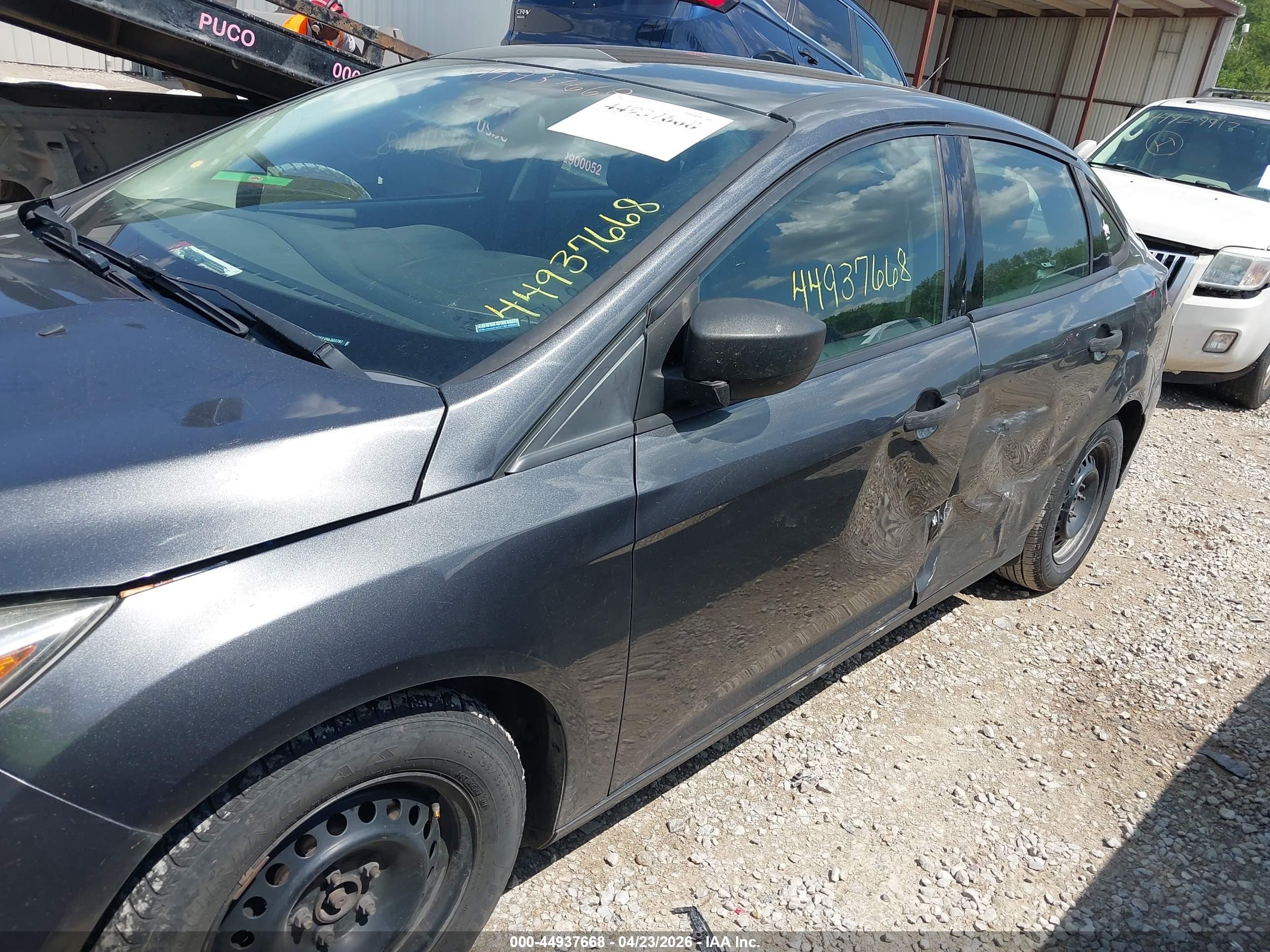 FORD FOCUS image 6