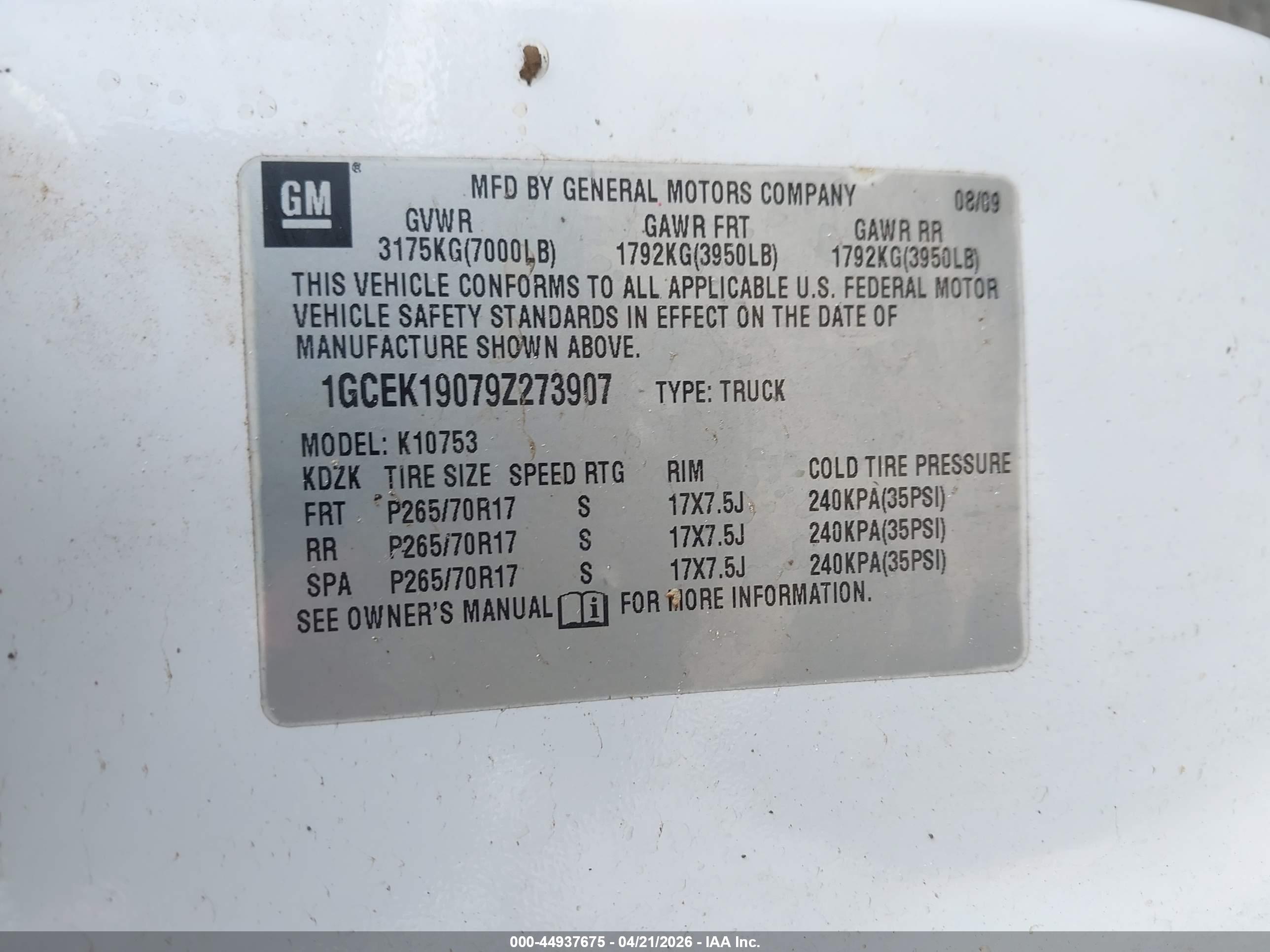 CHEVROLET SILVERADO image 9