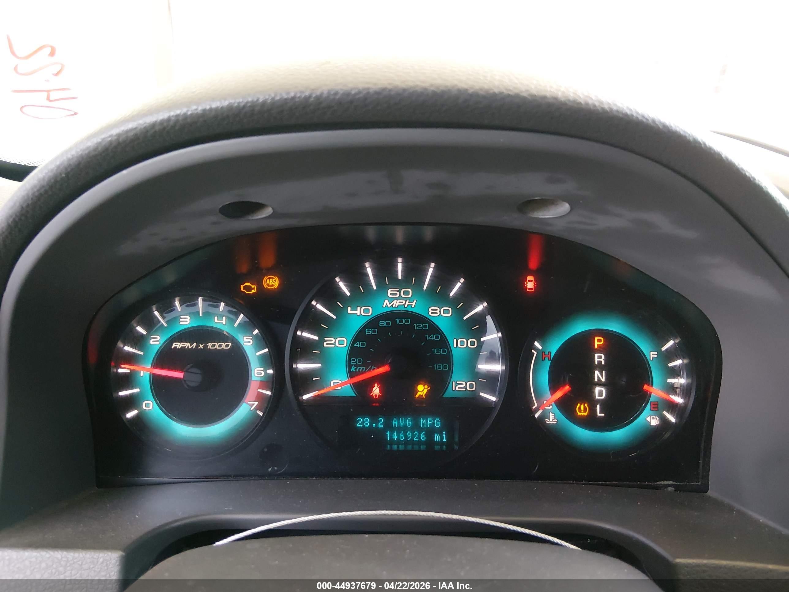 FORD FUSION image 7