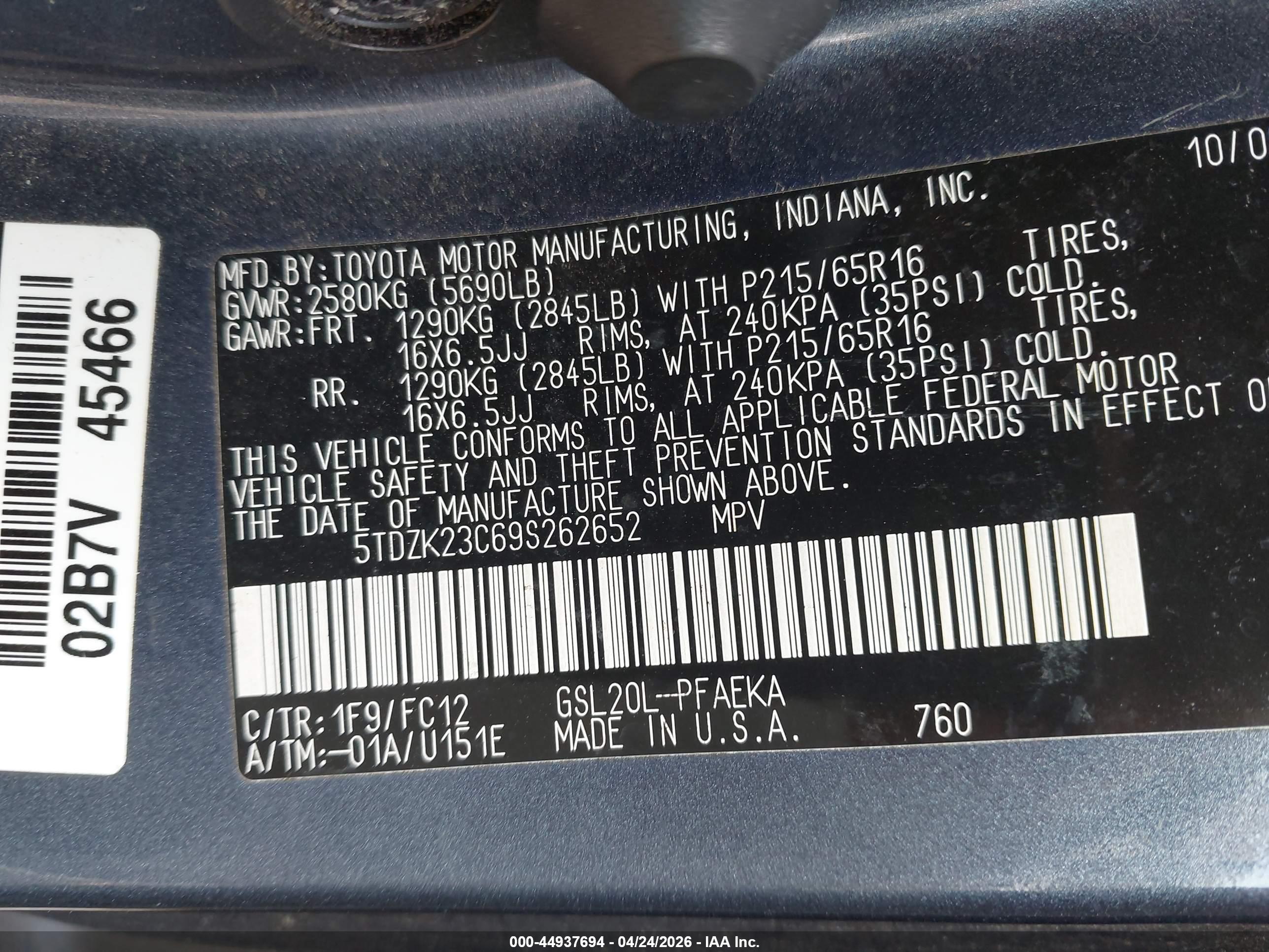 TOYOTA SIENNA image 9