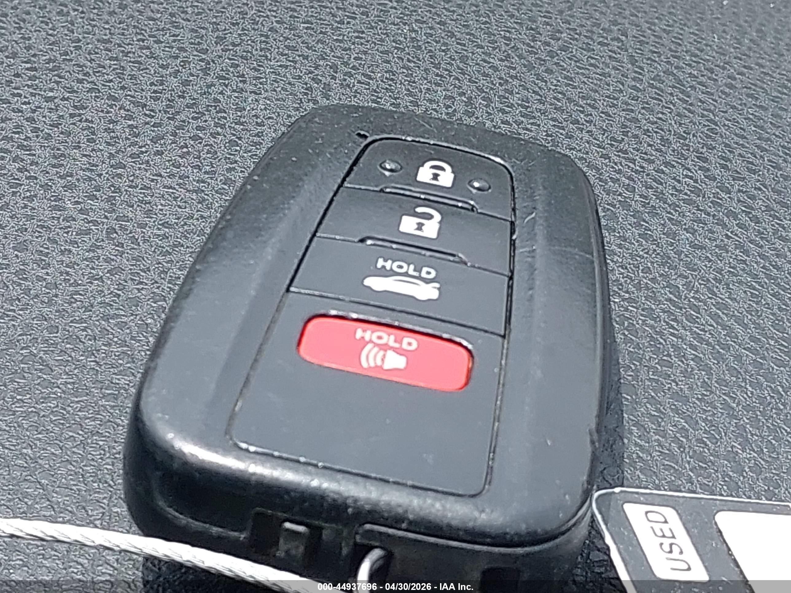 TOYOTA CAMRY image 11