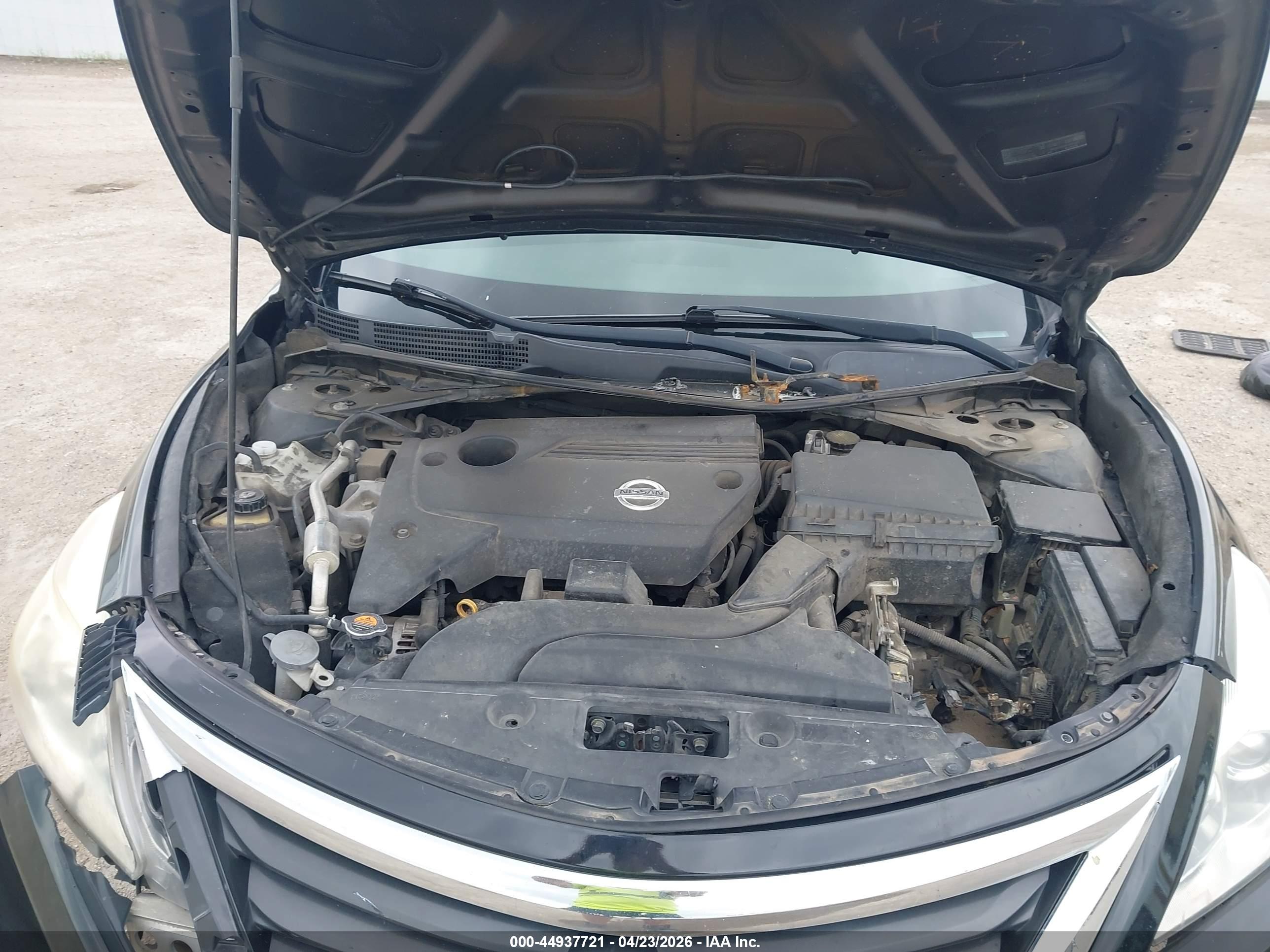 NISSAN ALTIMA image 10