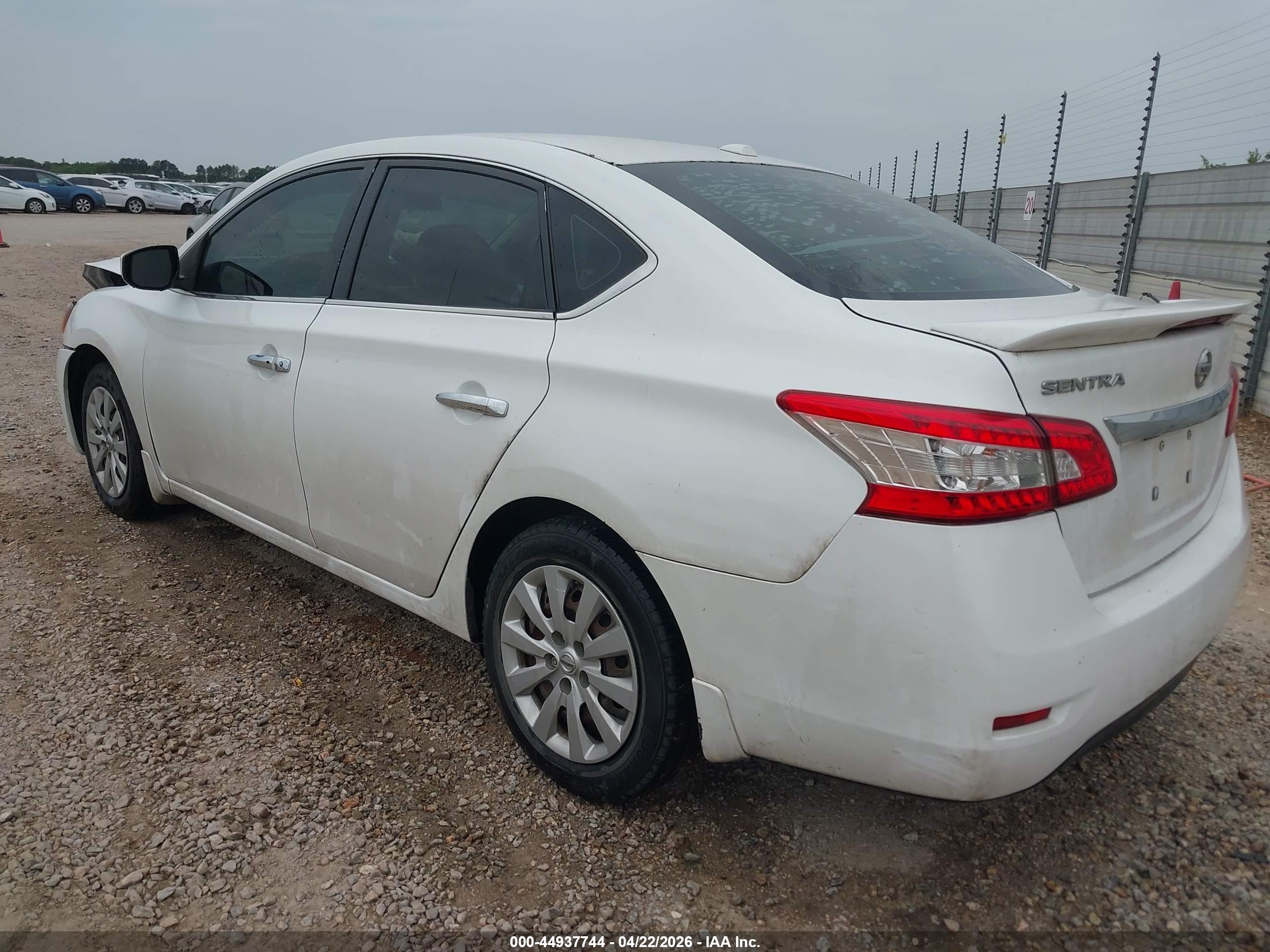 NISSAN SENTRA image 3