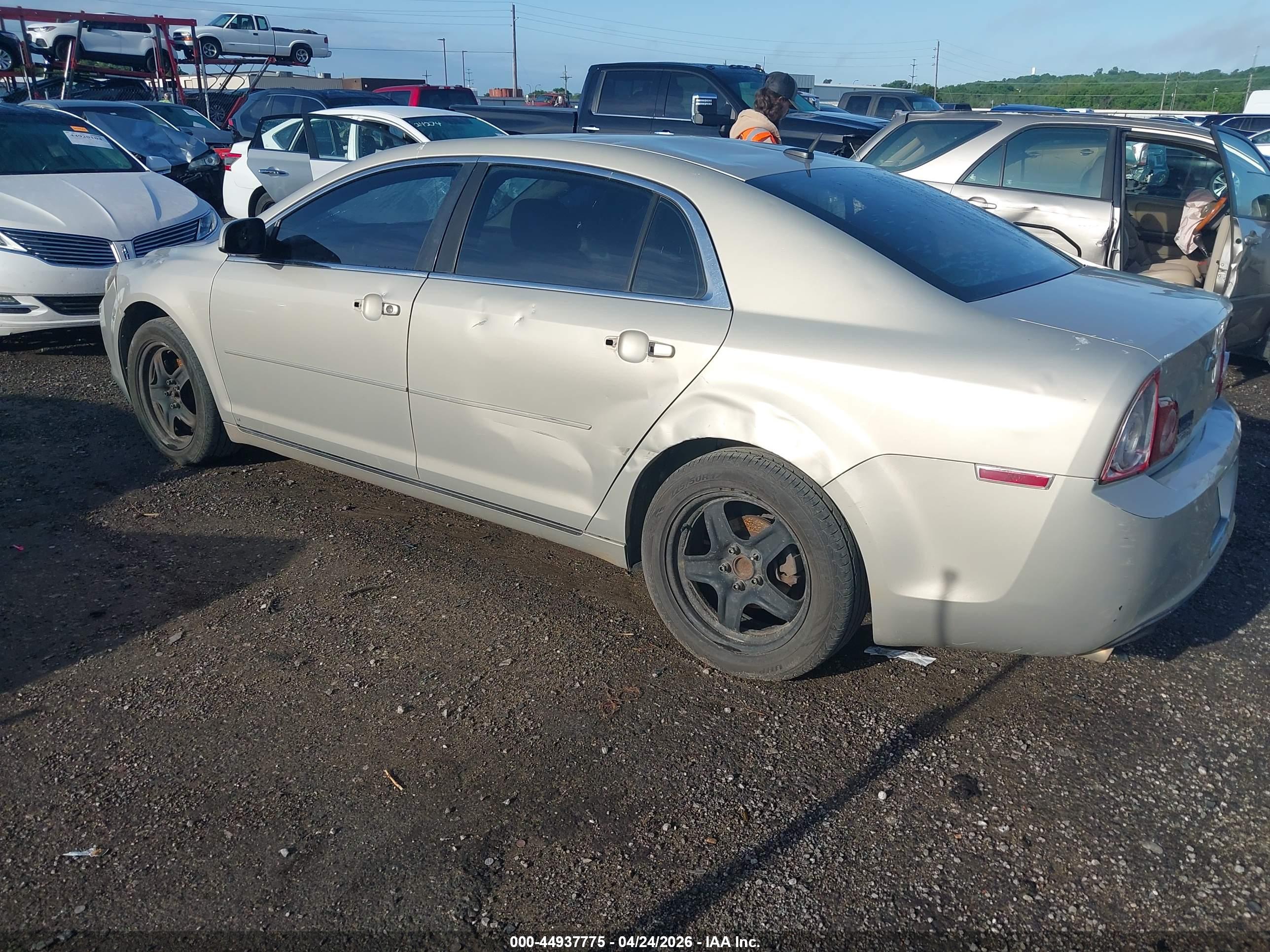 CHEVROLET MALIBU image 3