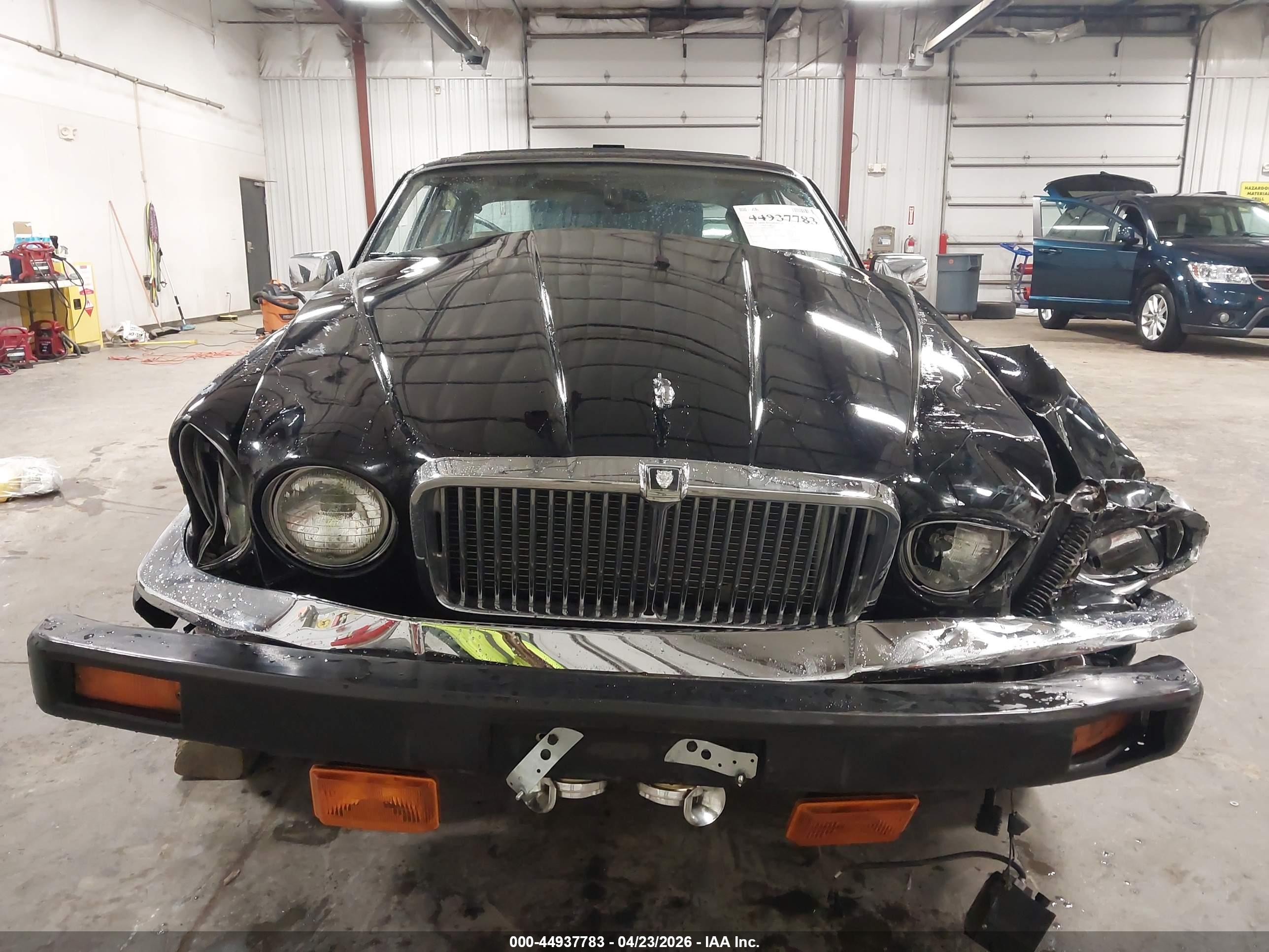 JAGUAR XJ6 image 6